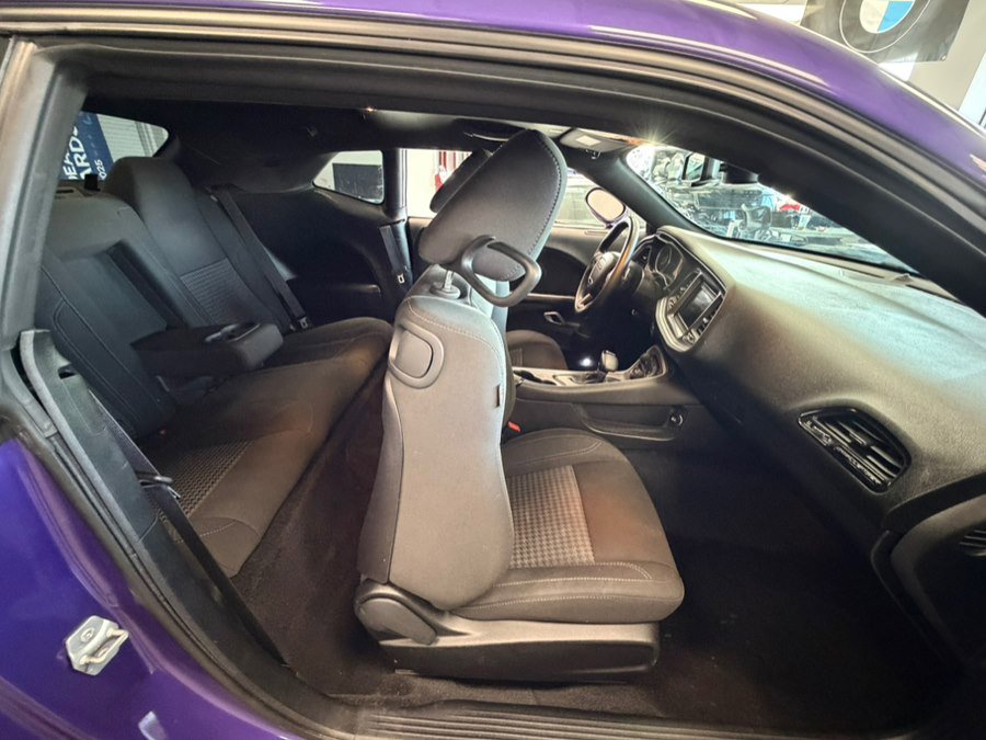 Used 2018 Dodge Challenger SXT w/ Super Sport Group (SS/T) RWD image 31