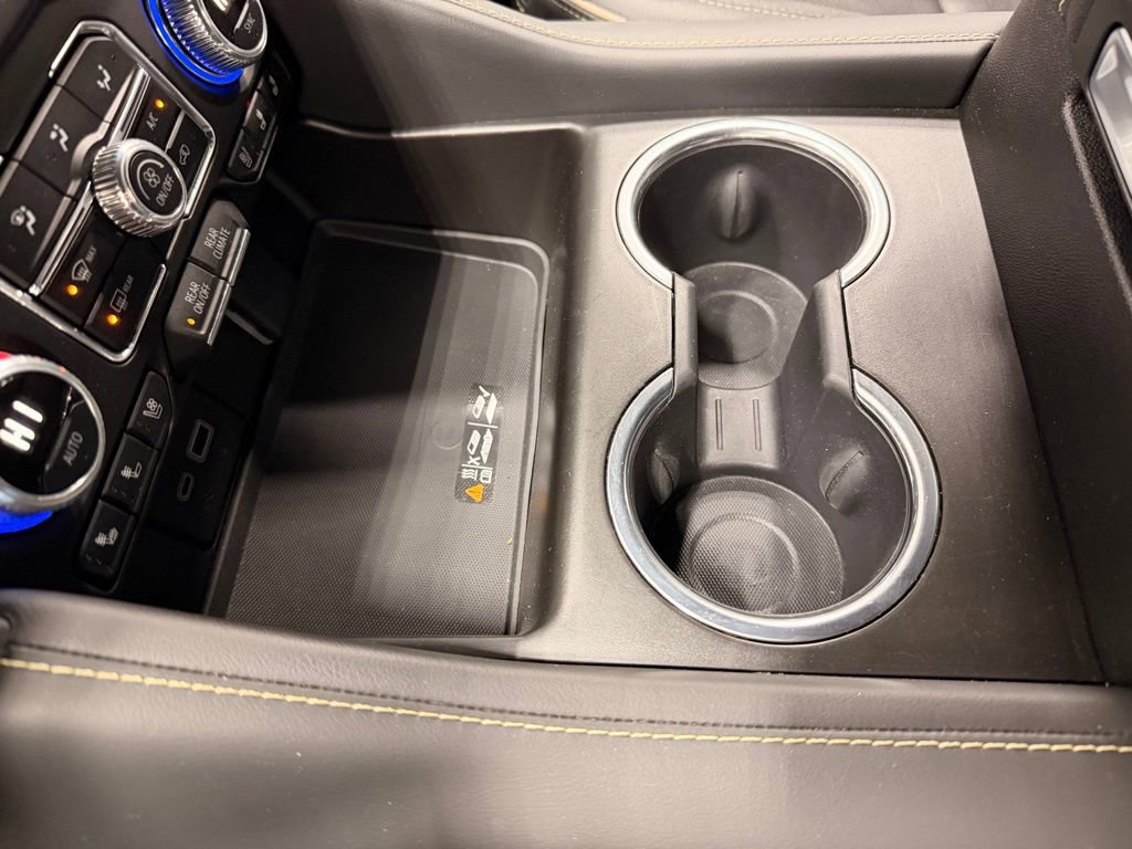 Used 2023 GMC Yukon SLT w/ SLT Luxury Package image 43