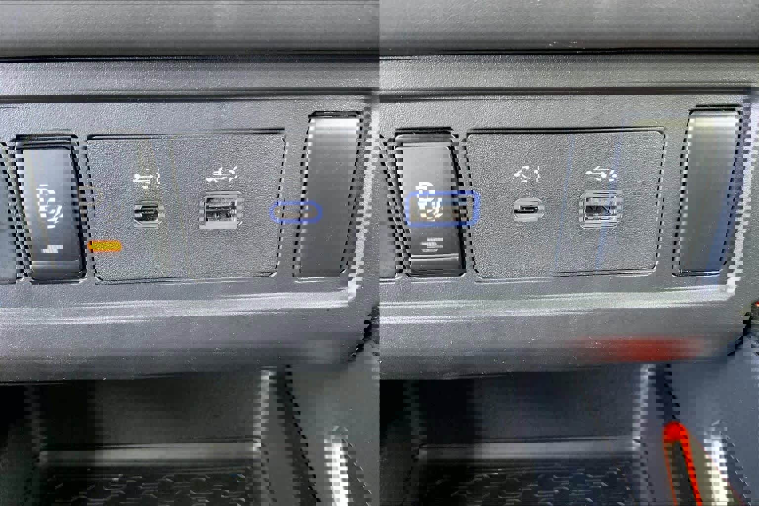 Used 2025 Nissan Frontier Pro-X RWD image 30