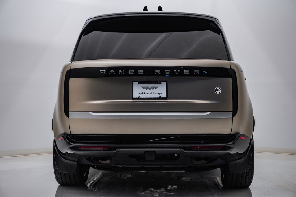 Used 2023 Land Rover Range Rover SV AWD/4WD image 8
