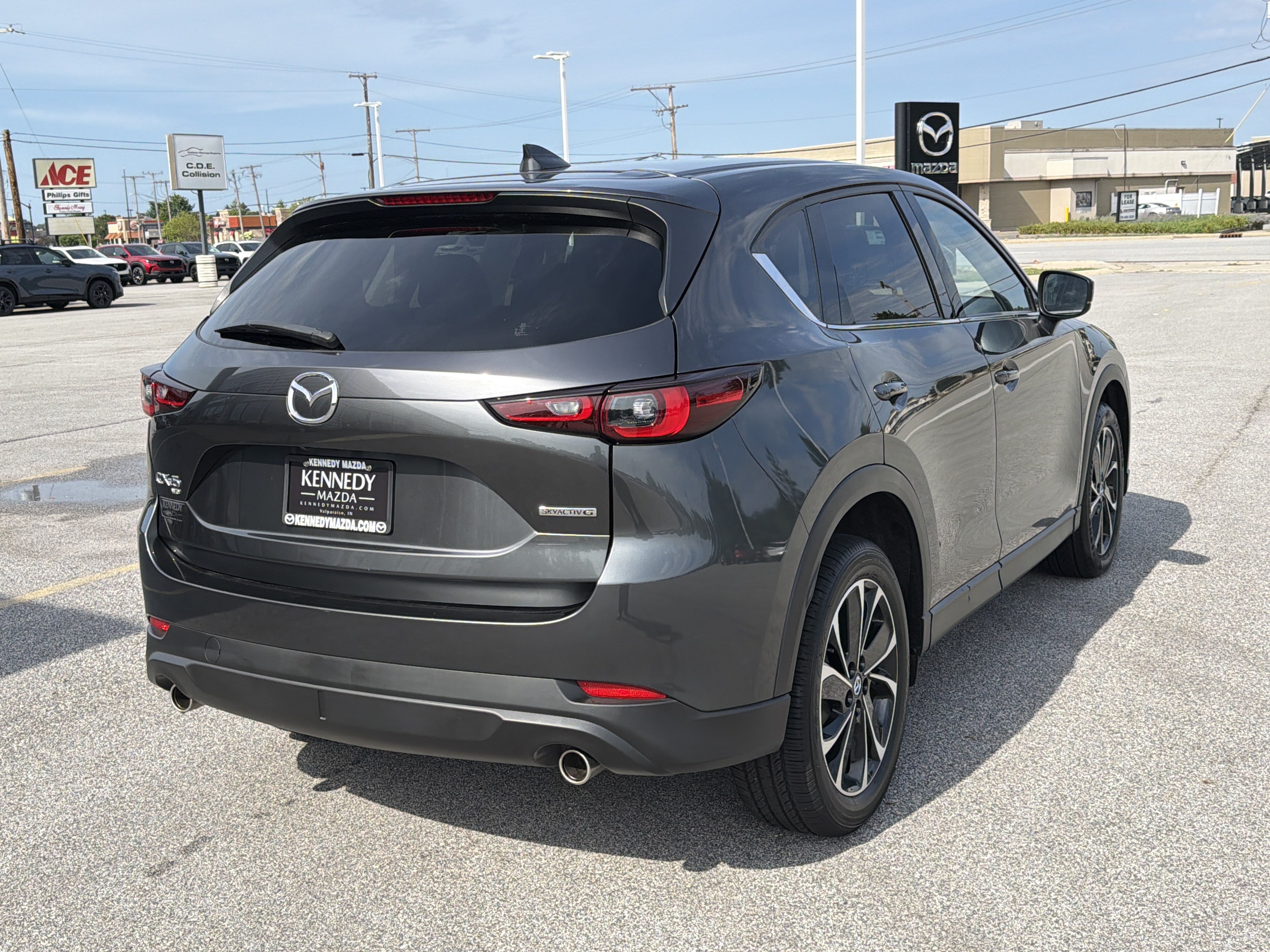 Used 2023 MAZDA CX-5 AWD 2.5 S w/ Premium Package image 3