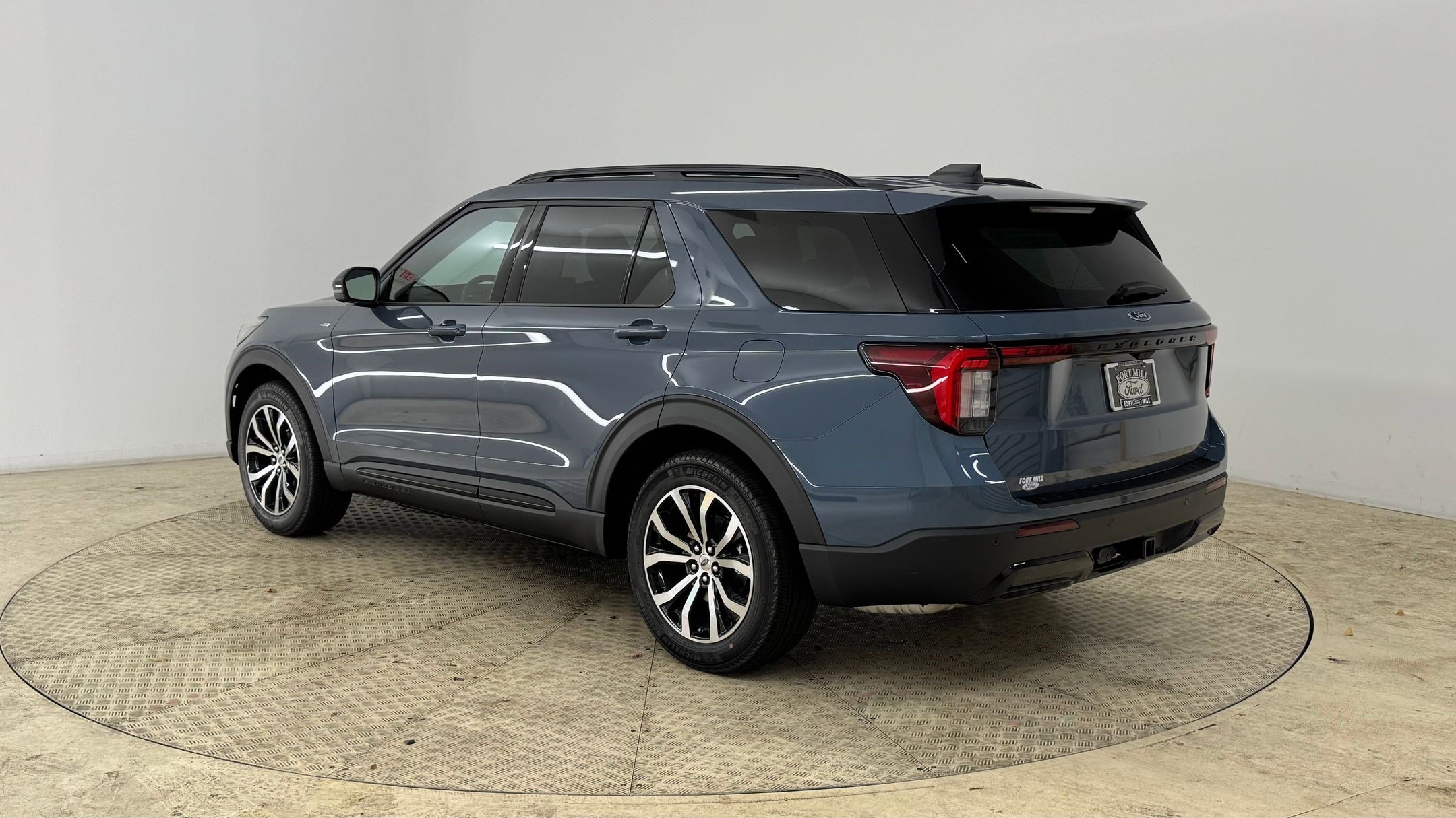 New 2026 Ford Explorer ST-Line w/ Premium Package image 3