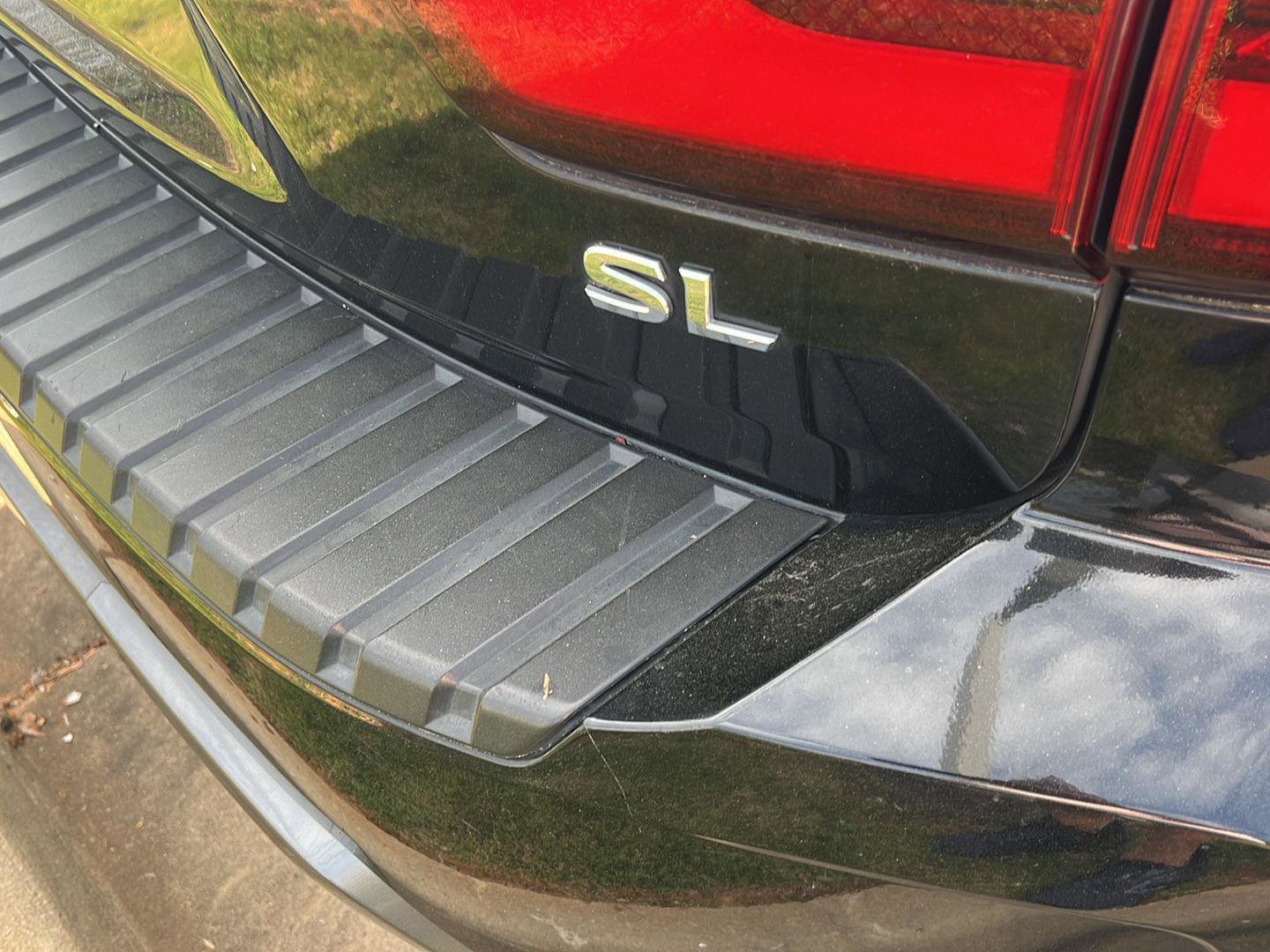 Used 2021 Nissan Armada SL image 9