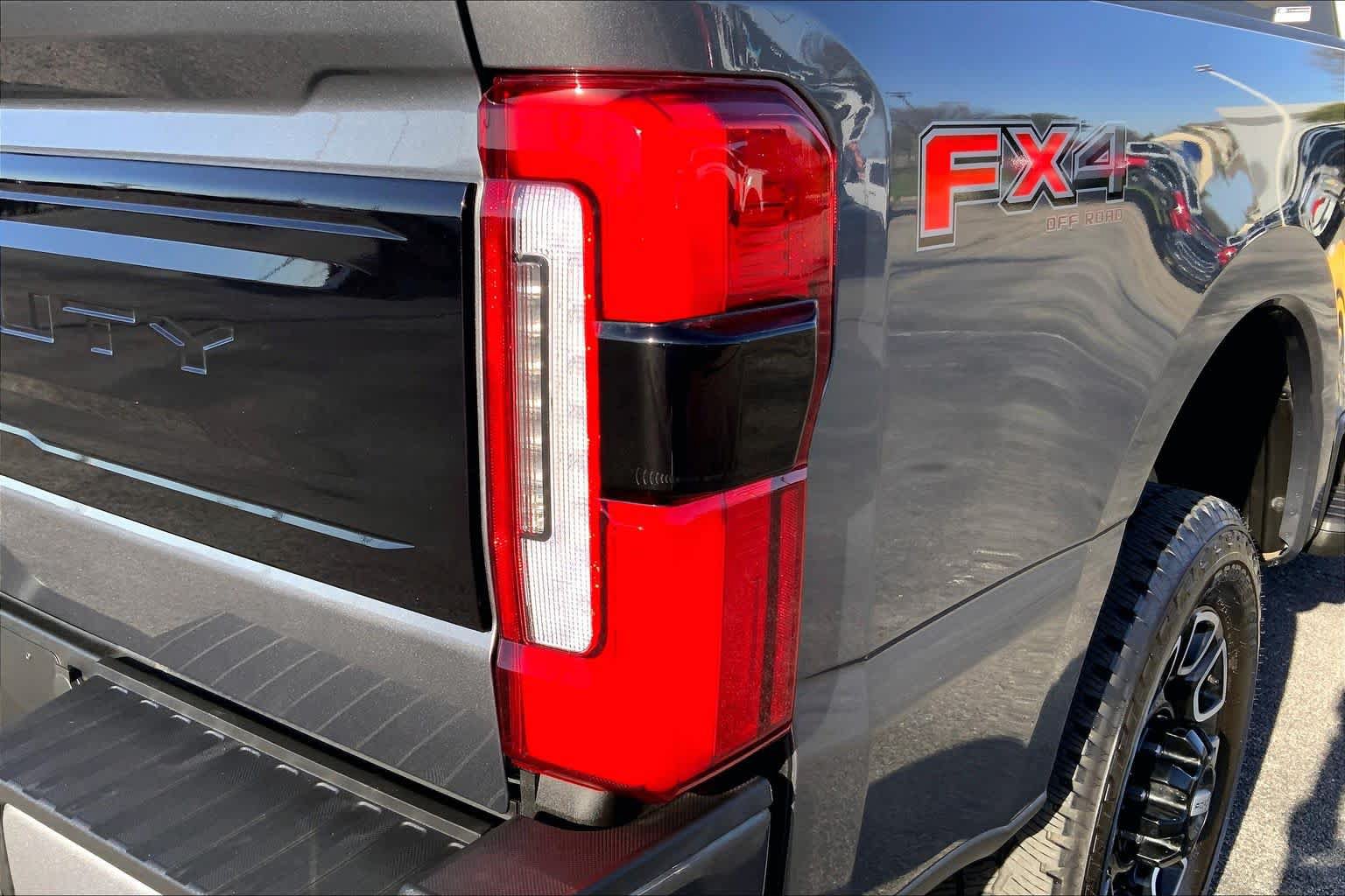 Used 2026 Ford F250 Platinum AWD/4WD image 38