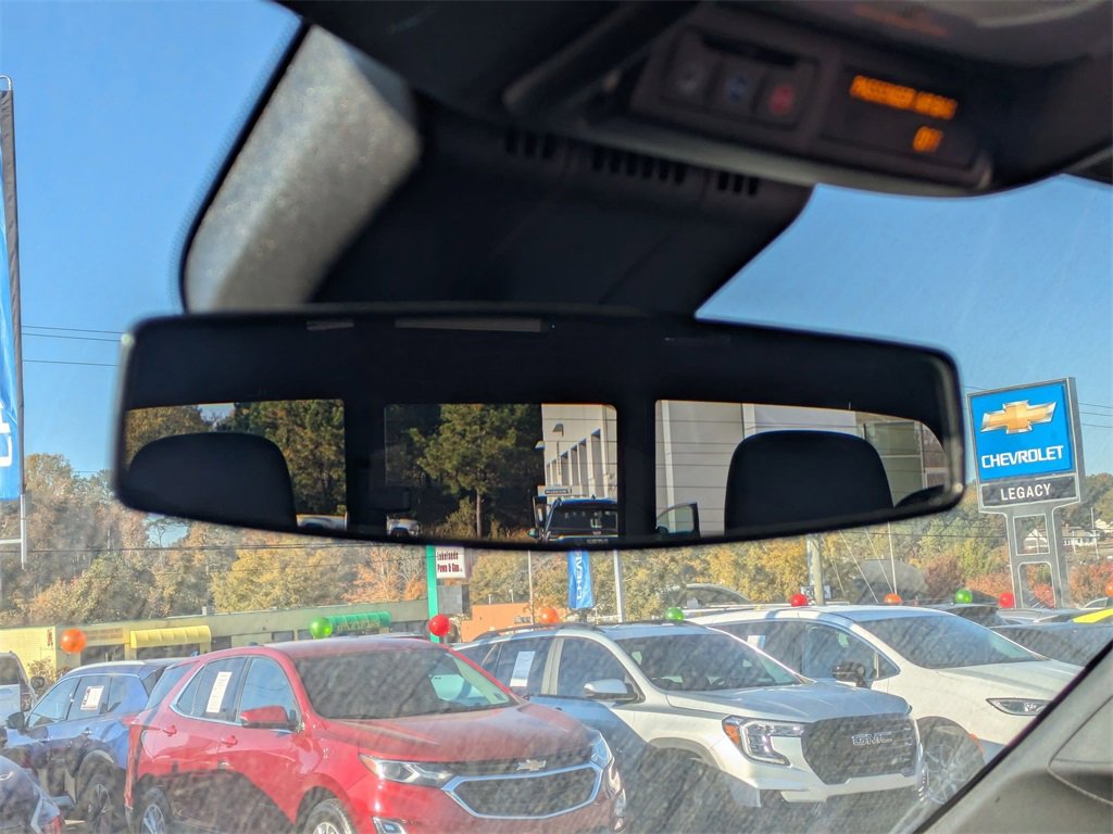 Used 2025 Chevrolet Colorado W/T image 24