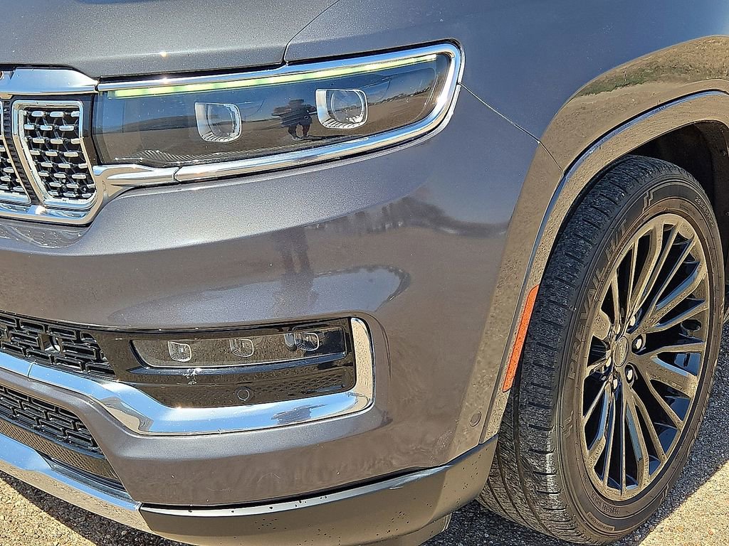 Used 2024 Jeep Grand Wagoneer L Series III image 10