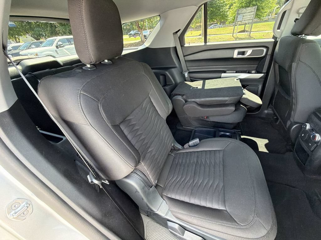 Certified 2021 Ford Explorer XLT RWD image 27