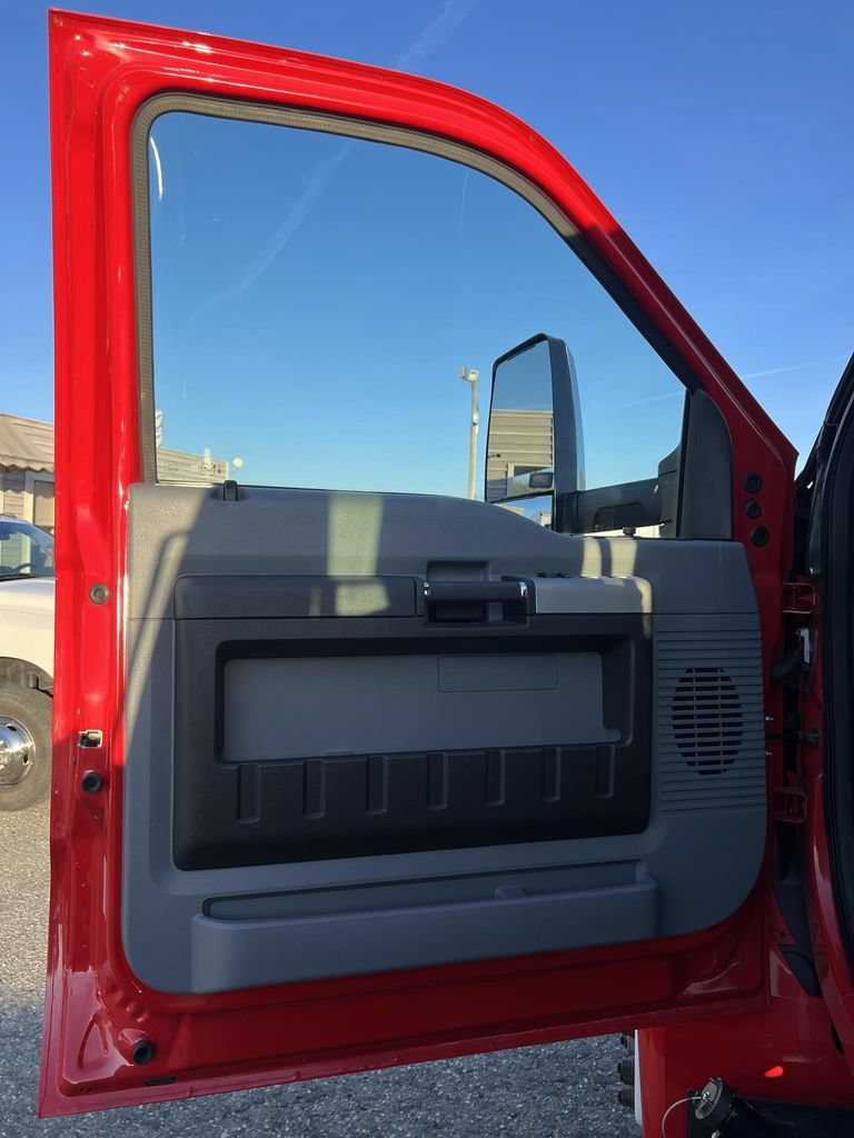 Used 2021 Ford F650 2WD Crew Cab Super Duty image 9