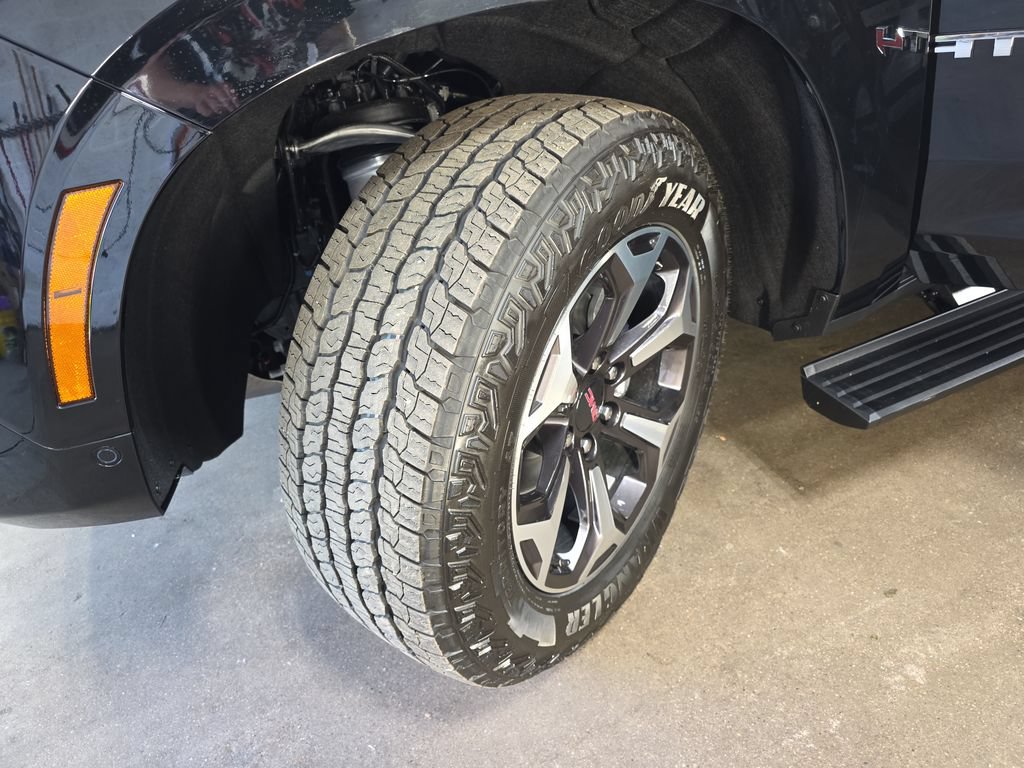New 2026 GMC Yukon AT4 Ultimate AWD/4WD image 30
