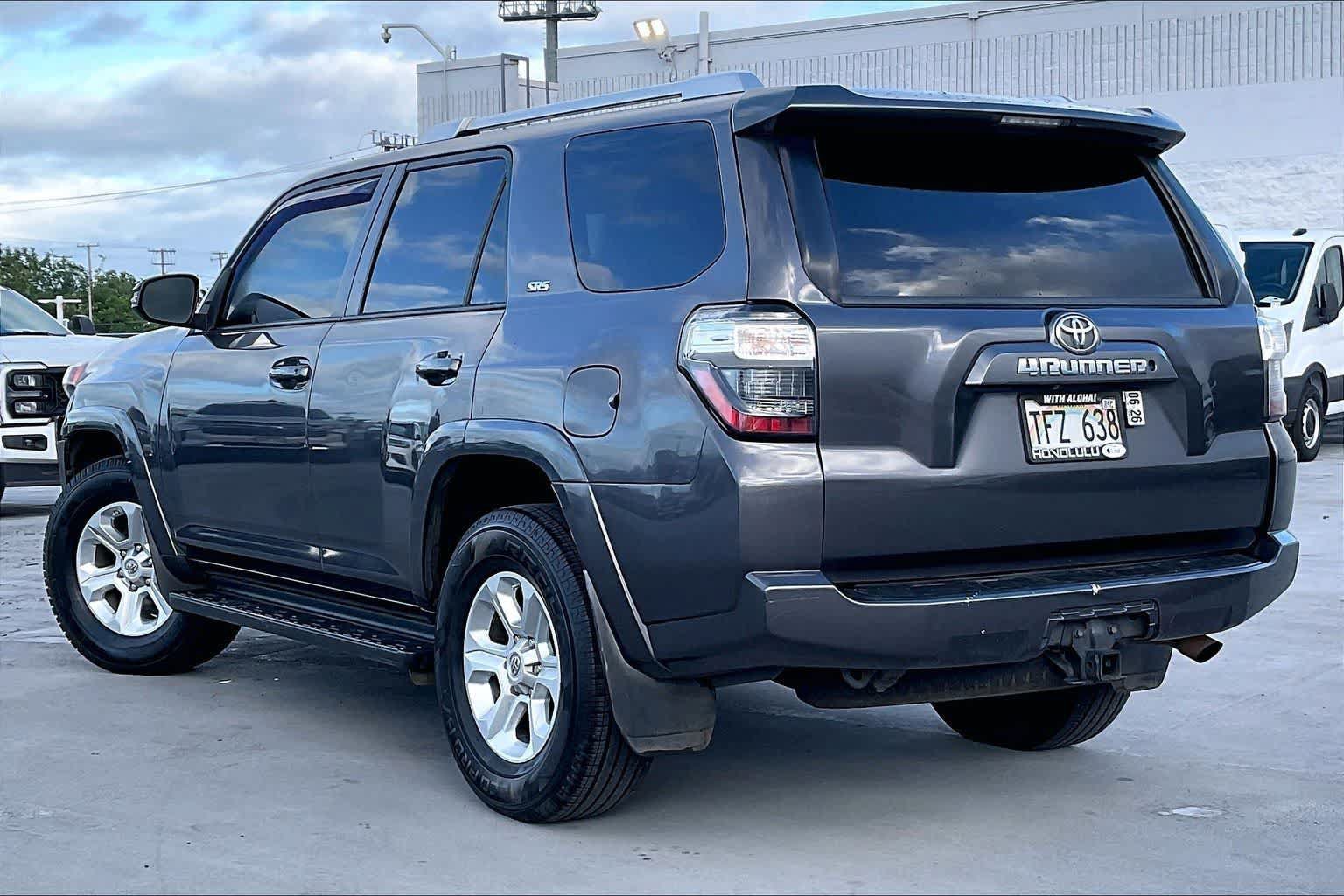 Used 2018 Toyota 4Runner SR5 Premium RWD image 4