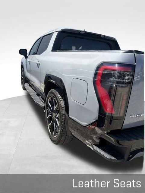 Used 2025 GMC Sierra EV Denali AWD/4WD image 11