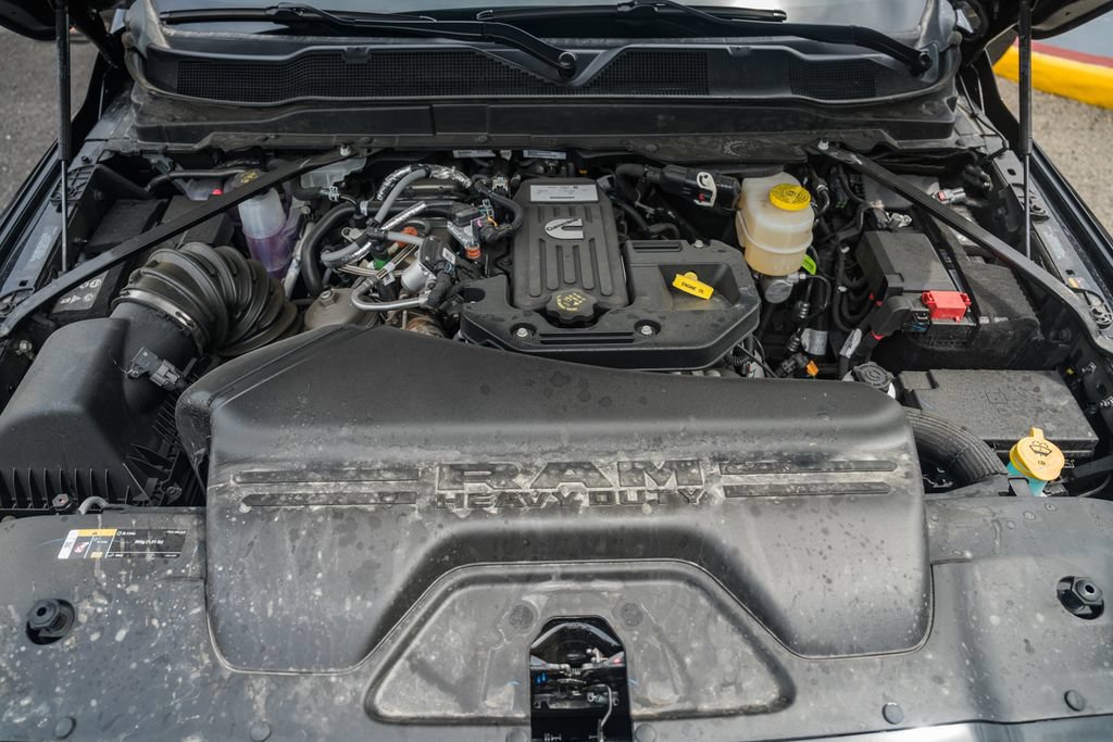 New 2026 RAM 2500 Laramie AWD/4WD image 24