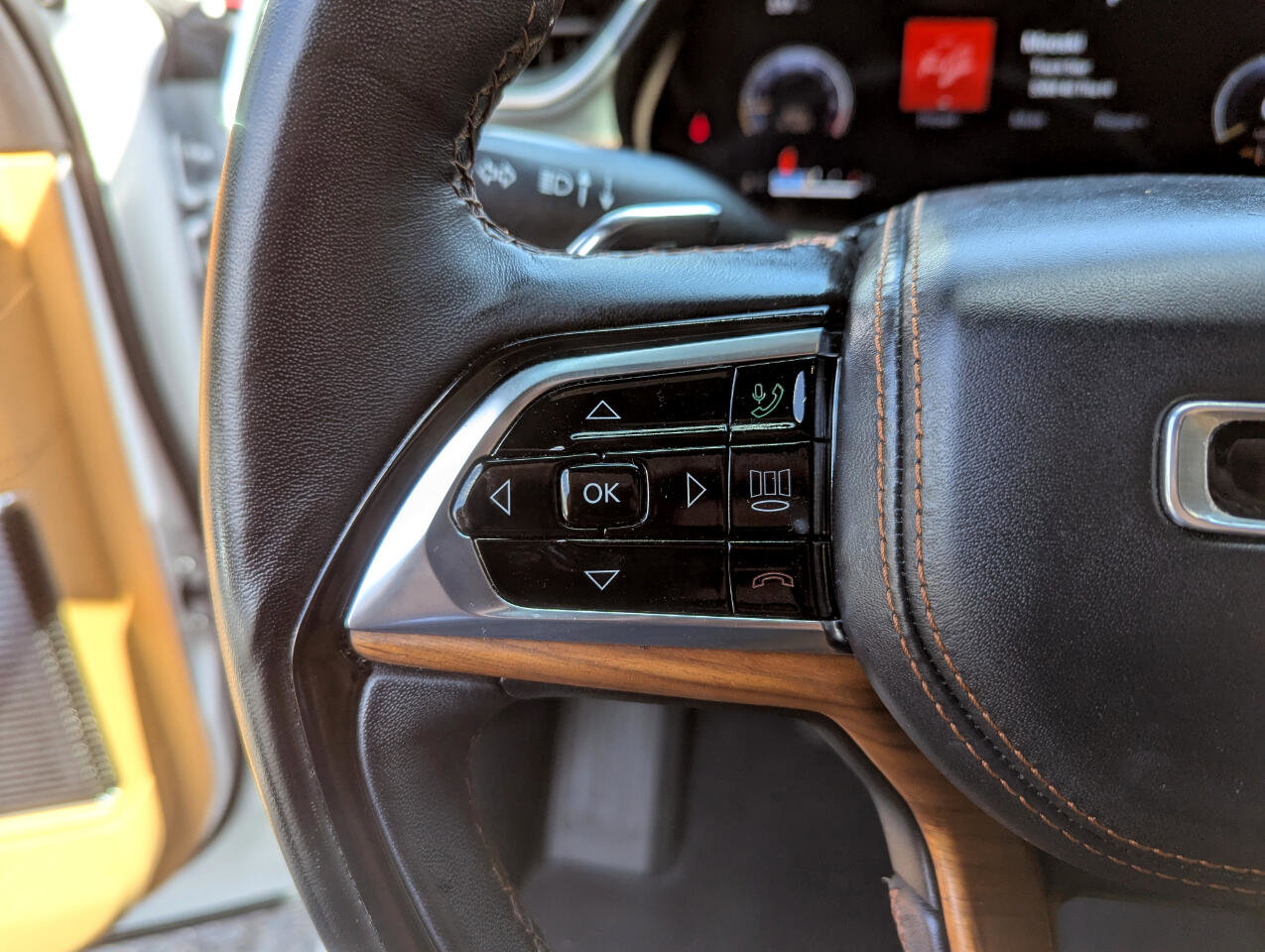 Used 2021 Jeep Grand Cherokee L Summit image 16