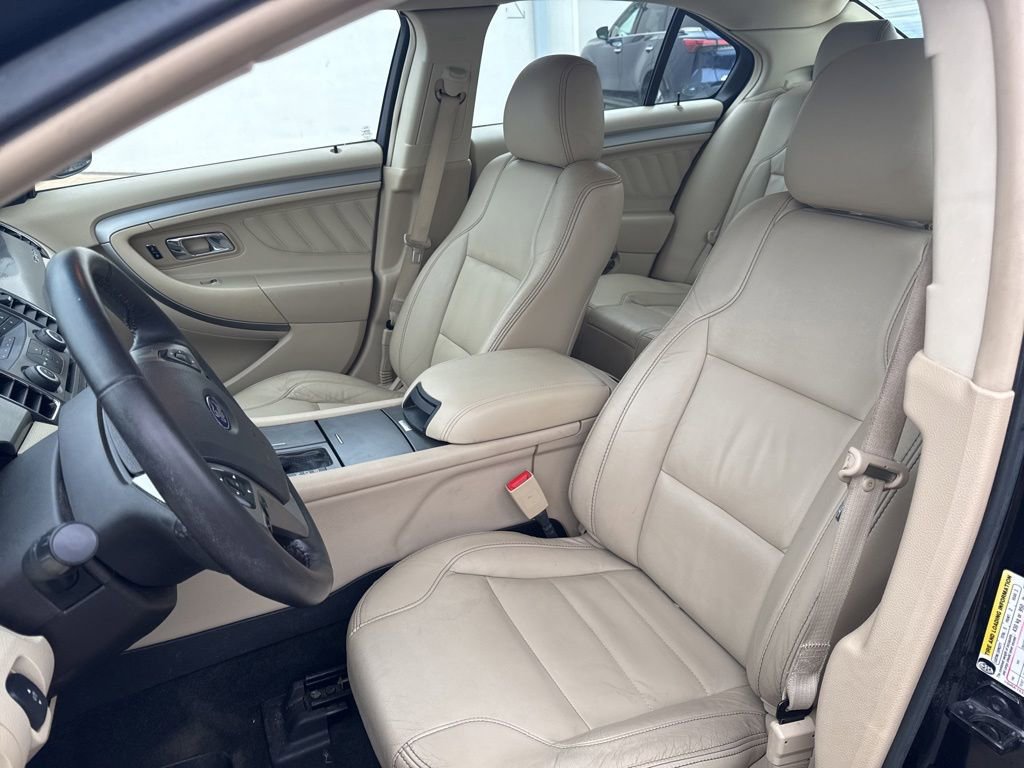 Used 2016 Ford Taurus SEL FWD image 11