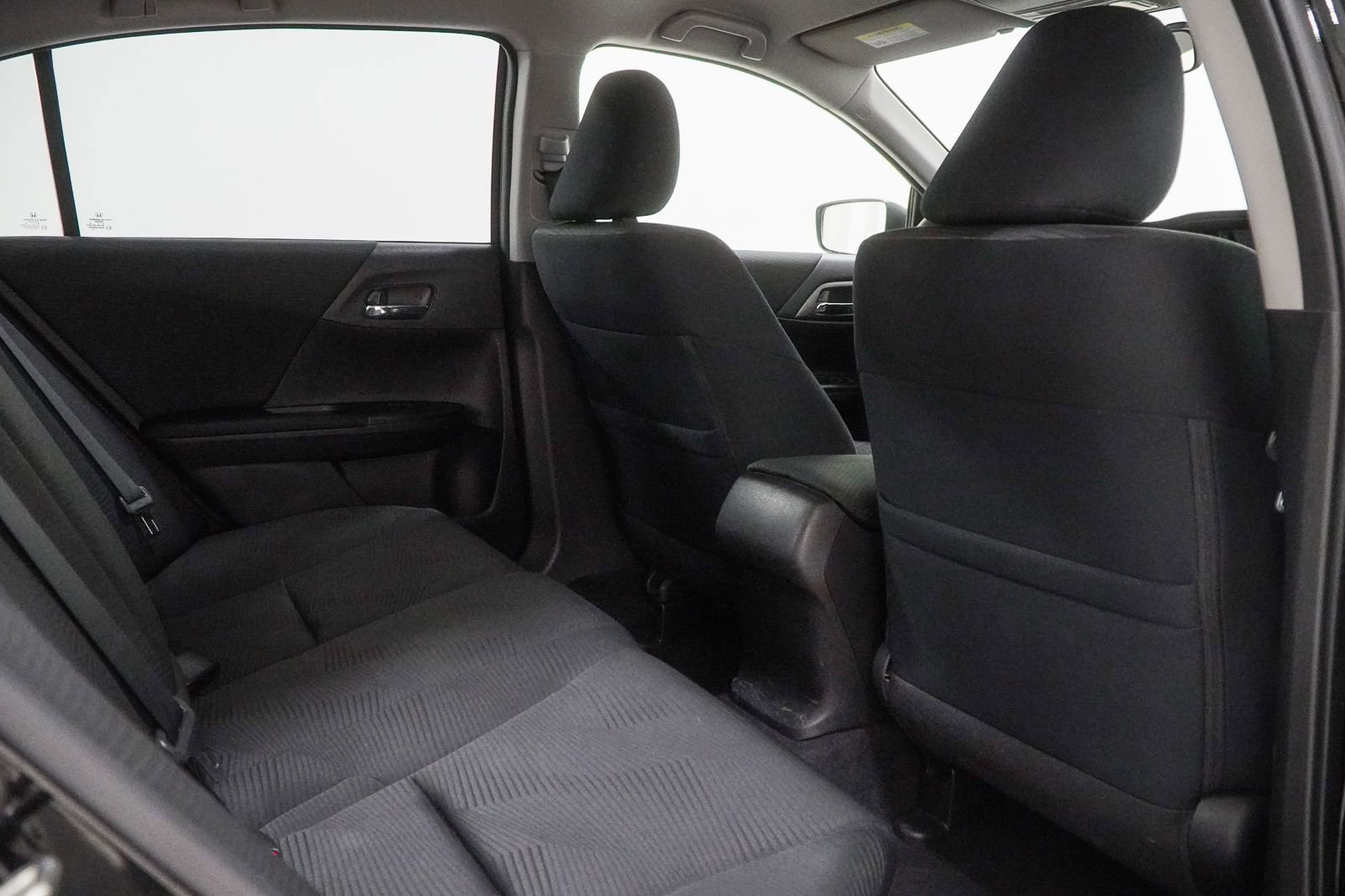 Used 2015 Honda Accord LX image 32