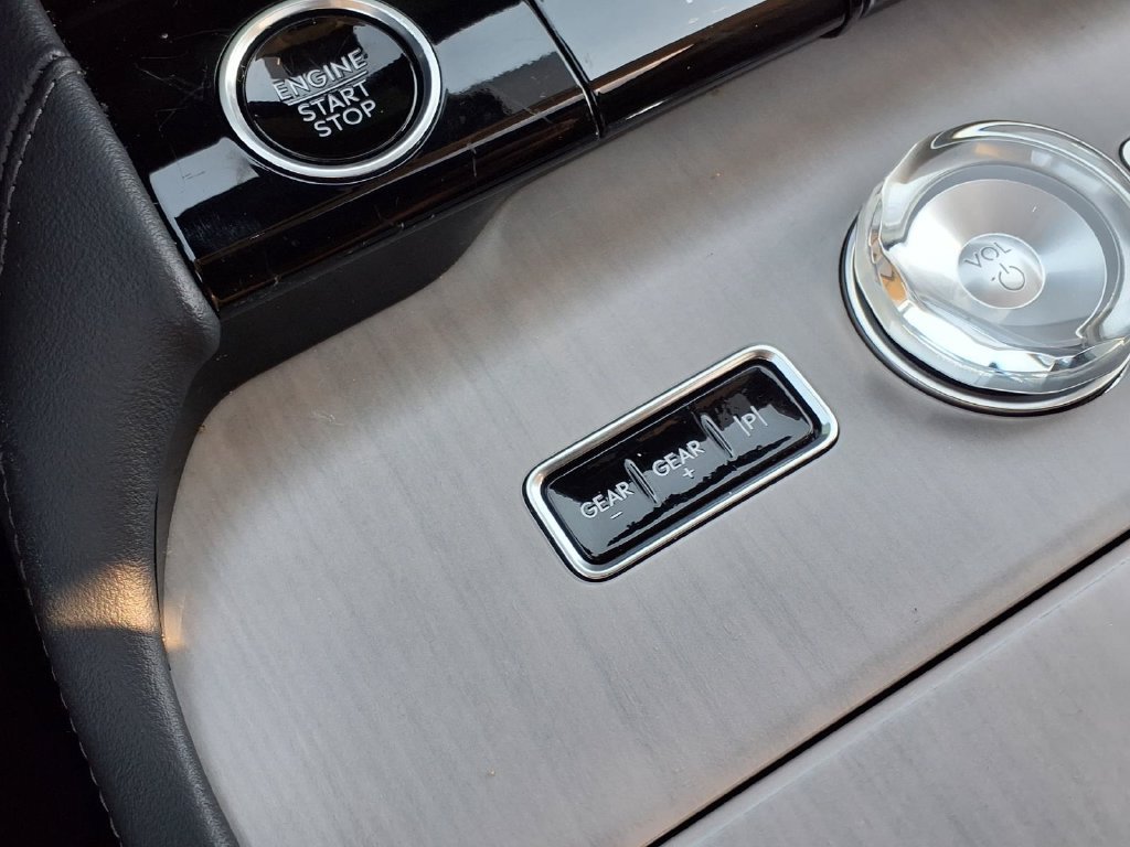 Used 2025 Lincoln Navigator Reserve AWD/4WD image 22
