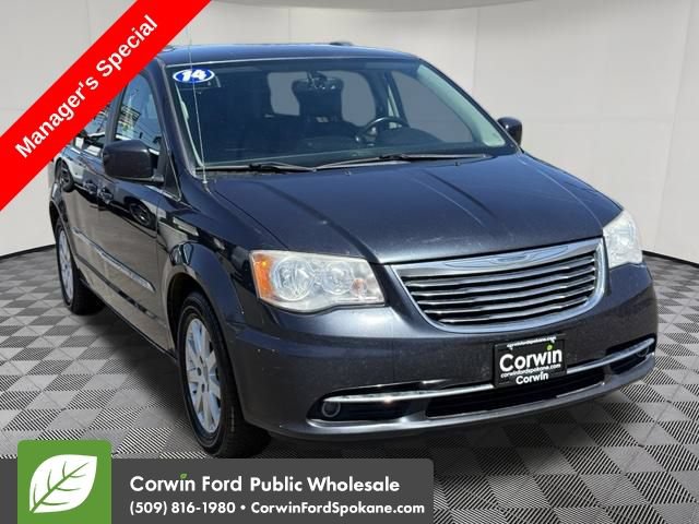 Used 2014 Chrysler Town & Country Touring FWD image 1
