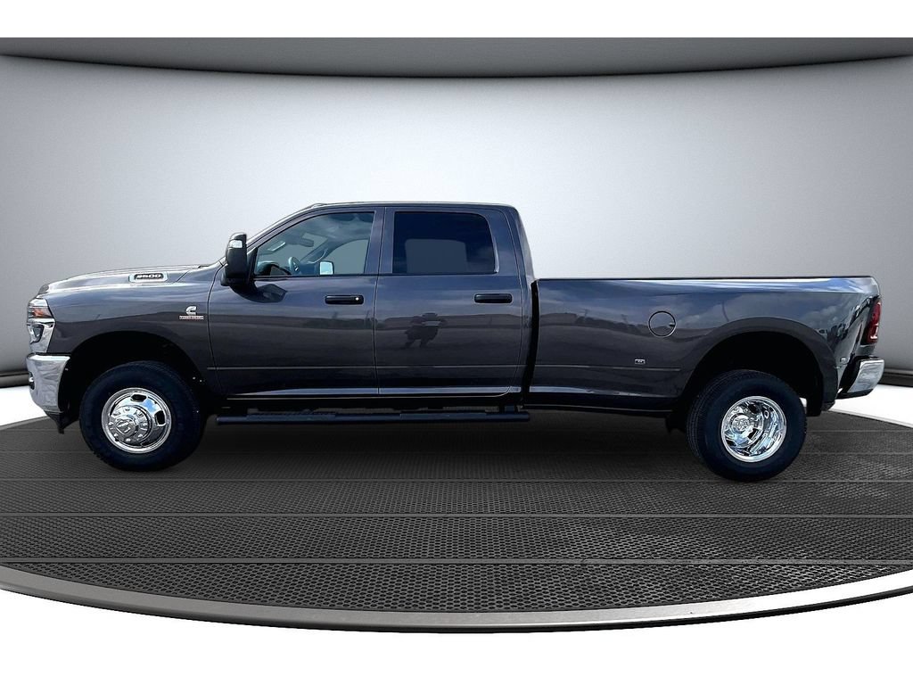 New 2026 RAM 3500 Tradesman AWD/4WD image 20
