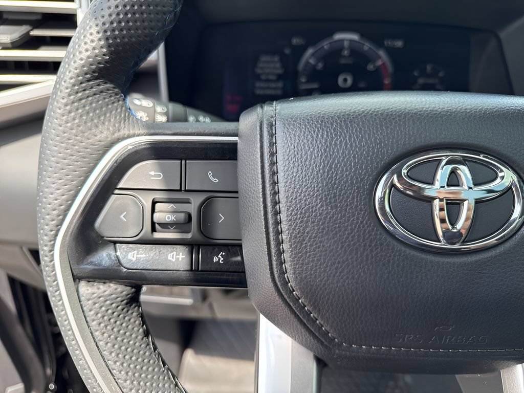 Used 2025 Toyota Tundra Platinum AWD/4WD image 17