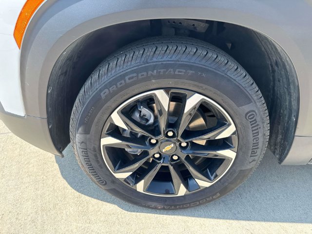 Used 2023 Chevrolet TrailBlazer LT w/ Convenience Package FWD image 5