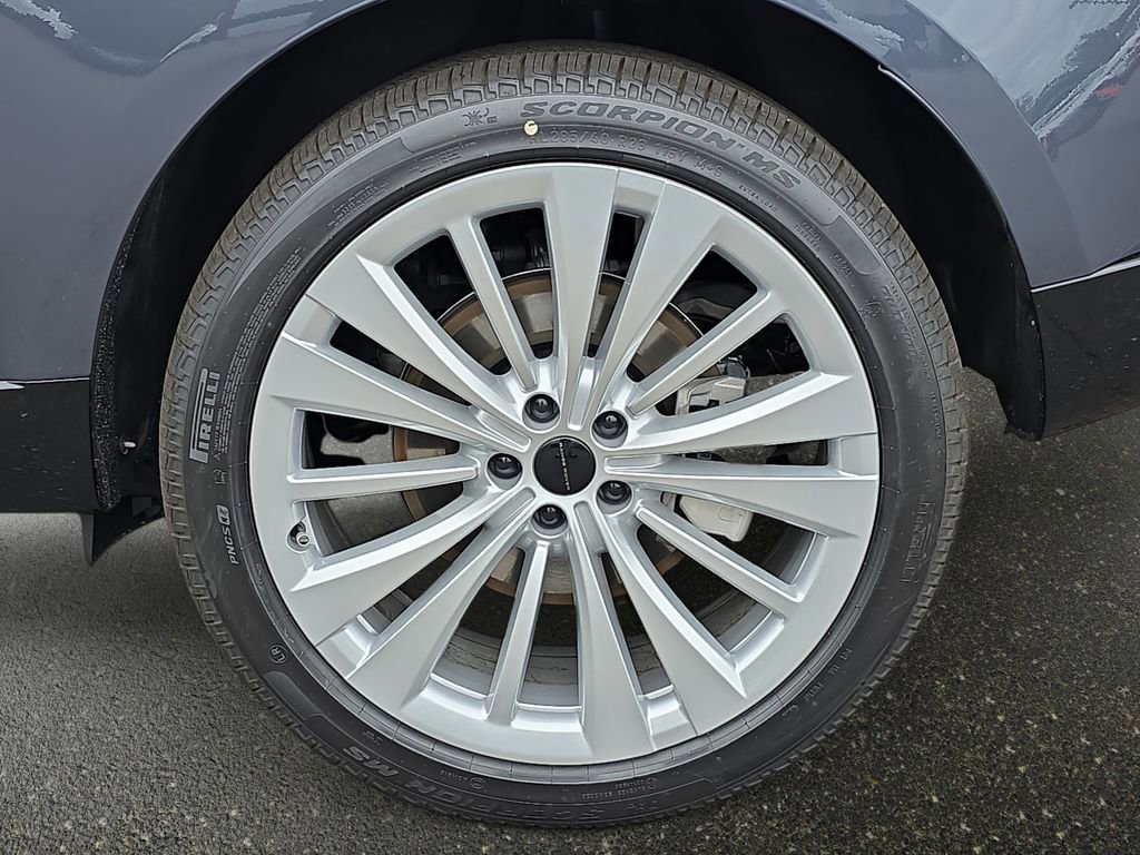 New 2026 Land Rover Range Rover Long Wheelbase SE AWD/4WD image 35