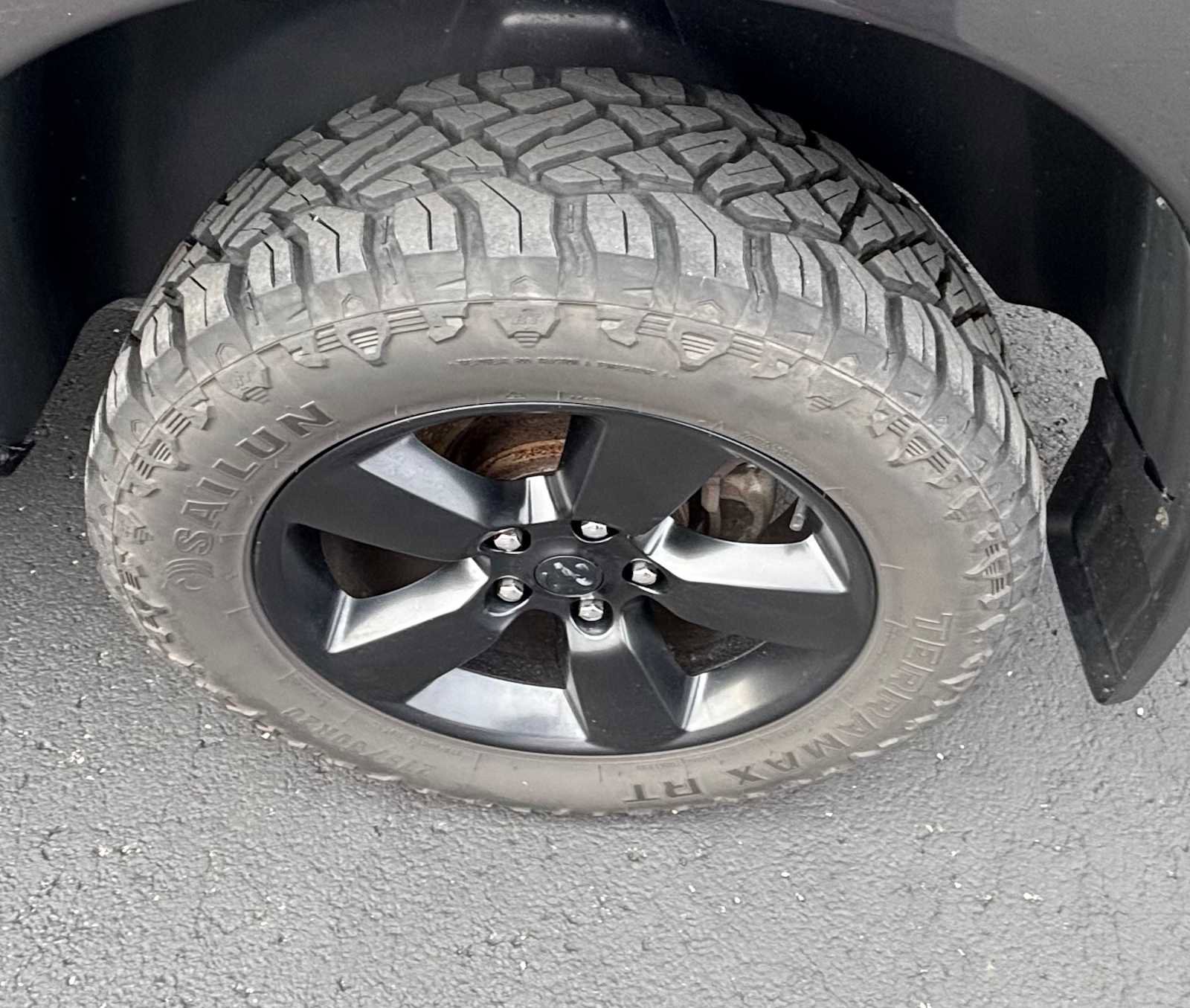 Used 2021 RAM 1500 Express w/ Wheel & Sound Group image 9