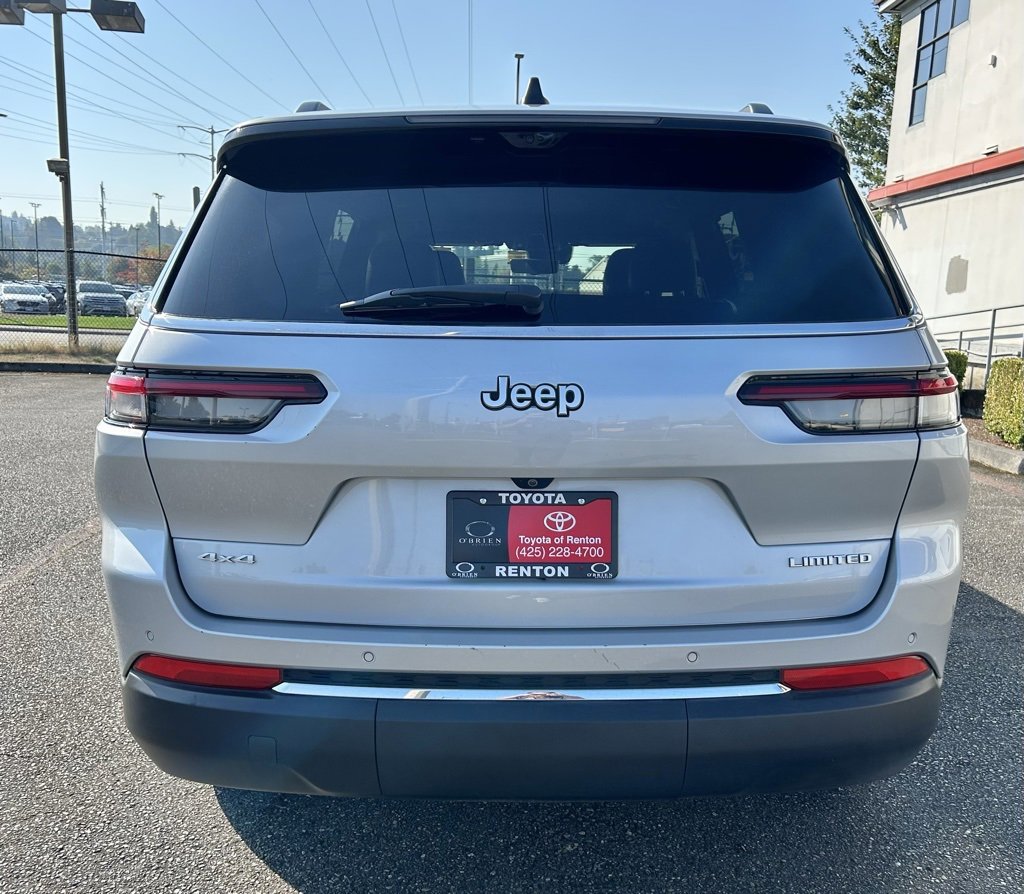 Used 2024 Jeep Grand Cherokee L Limited w/ Luxury Tech Group II image 6