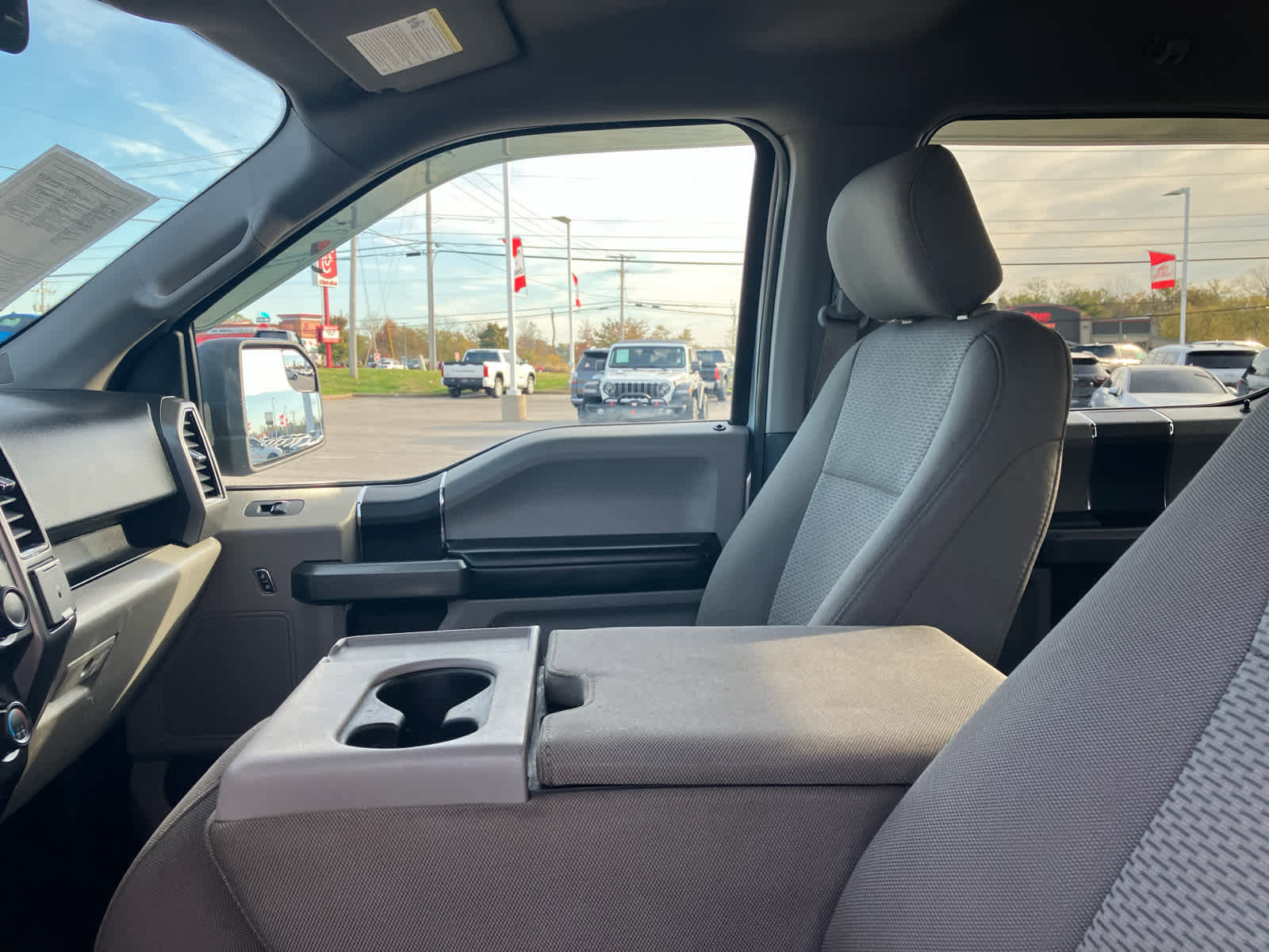 Used 2018 Ford F150 XLT image 10