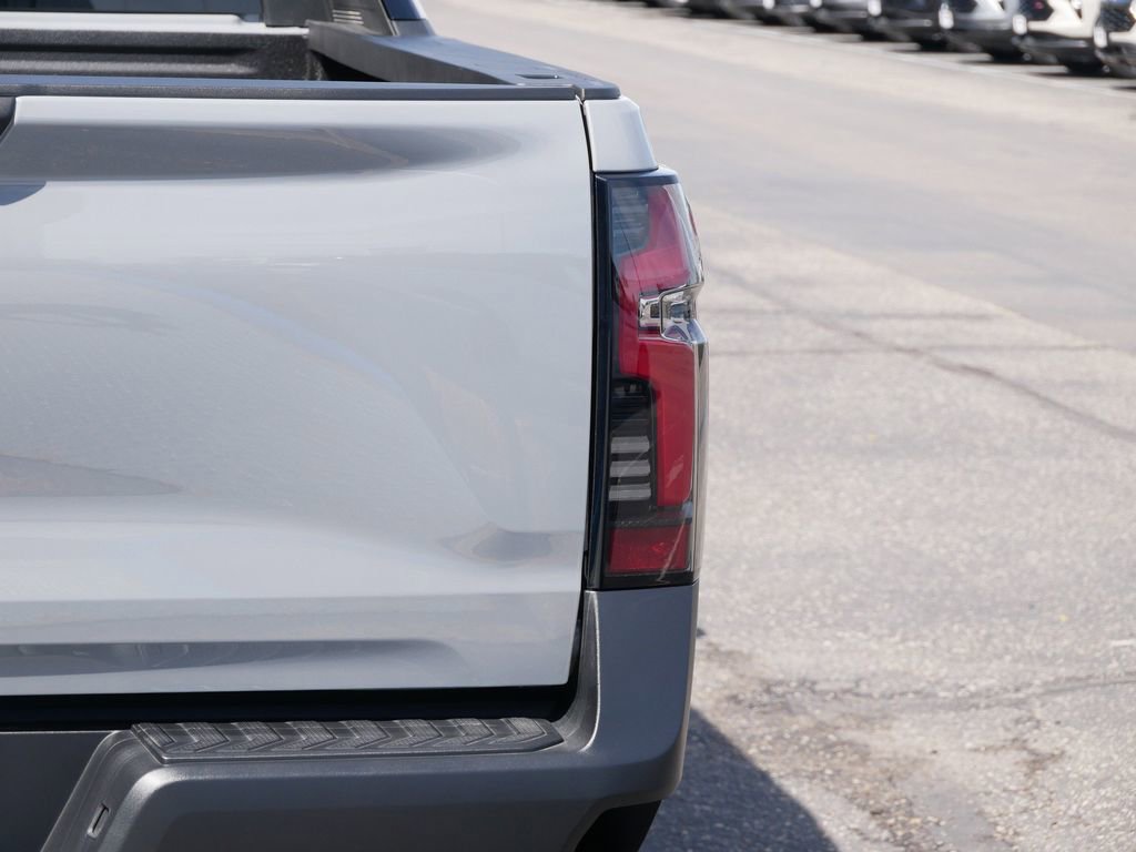 New 2026 Chevrolet Silverado EV LT AWD/4WD image 6