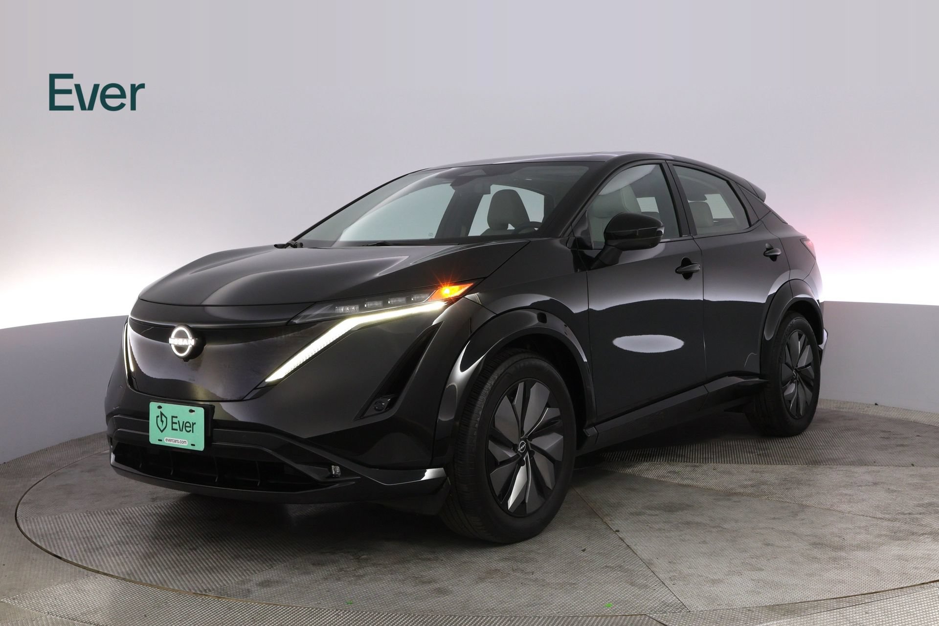 Used 2024 Nissan Ariya AWD image 2