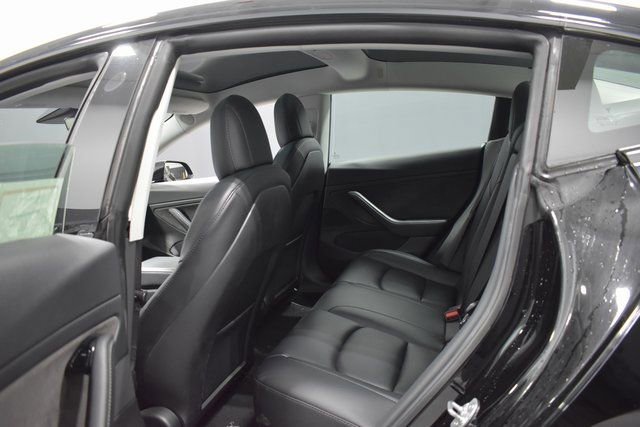 Used 2020 Tesla Model 3 Long Range image 31