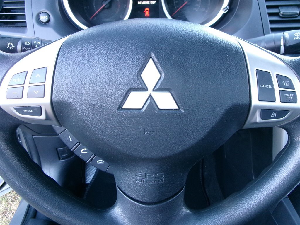 Used 2016 Mitsubishi Lancer ES image 28