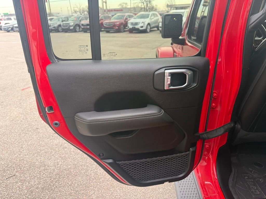 Used 2020 Jeep Gladiator Overland image 27