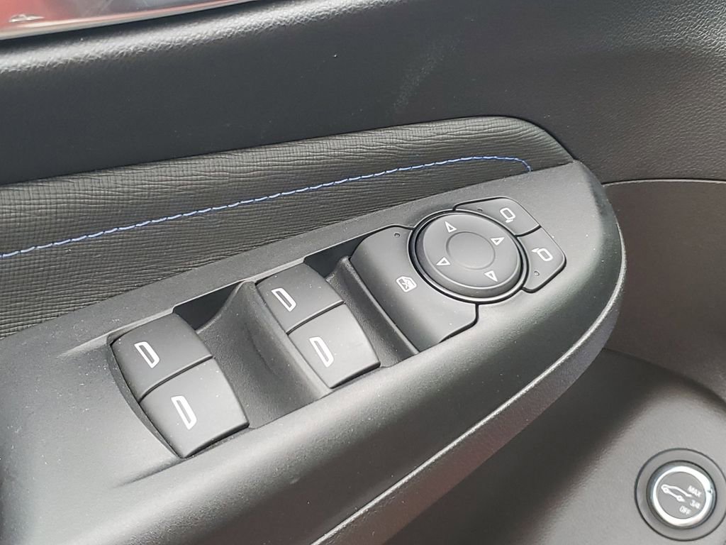 Used 2024 Buick Envista Sport Touring w/ Convenience II Package FWD image 25