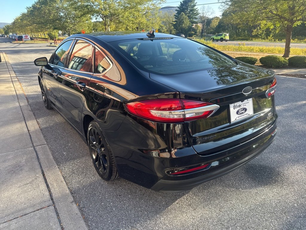 Used 2019 Ford Fusion SEL image 5