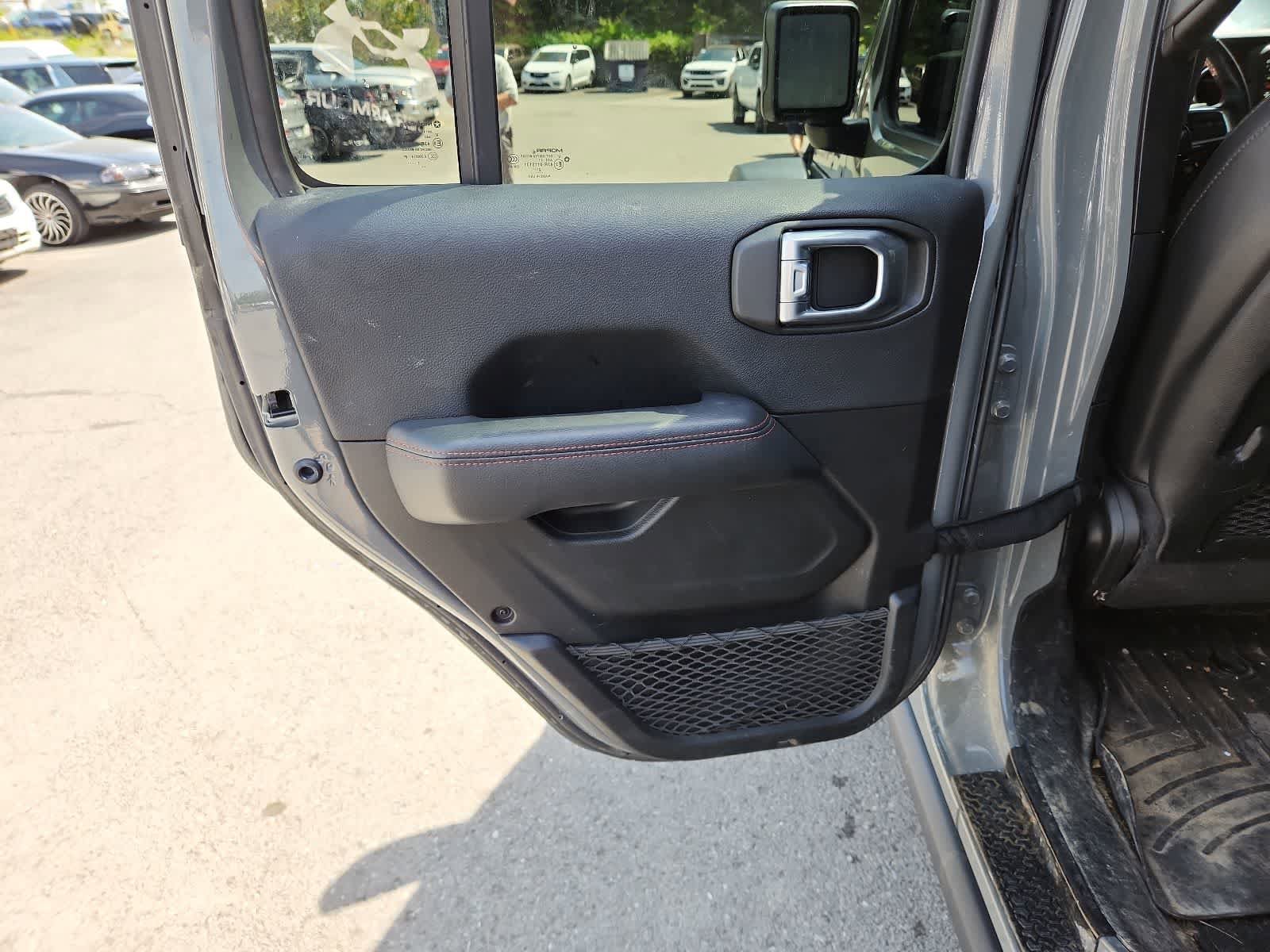 Certified 2021 Jeep Wrangler Unlimited Rubicon w/ Xtreme Recon 35" Tire Package AWD/4WD image 29