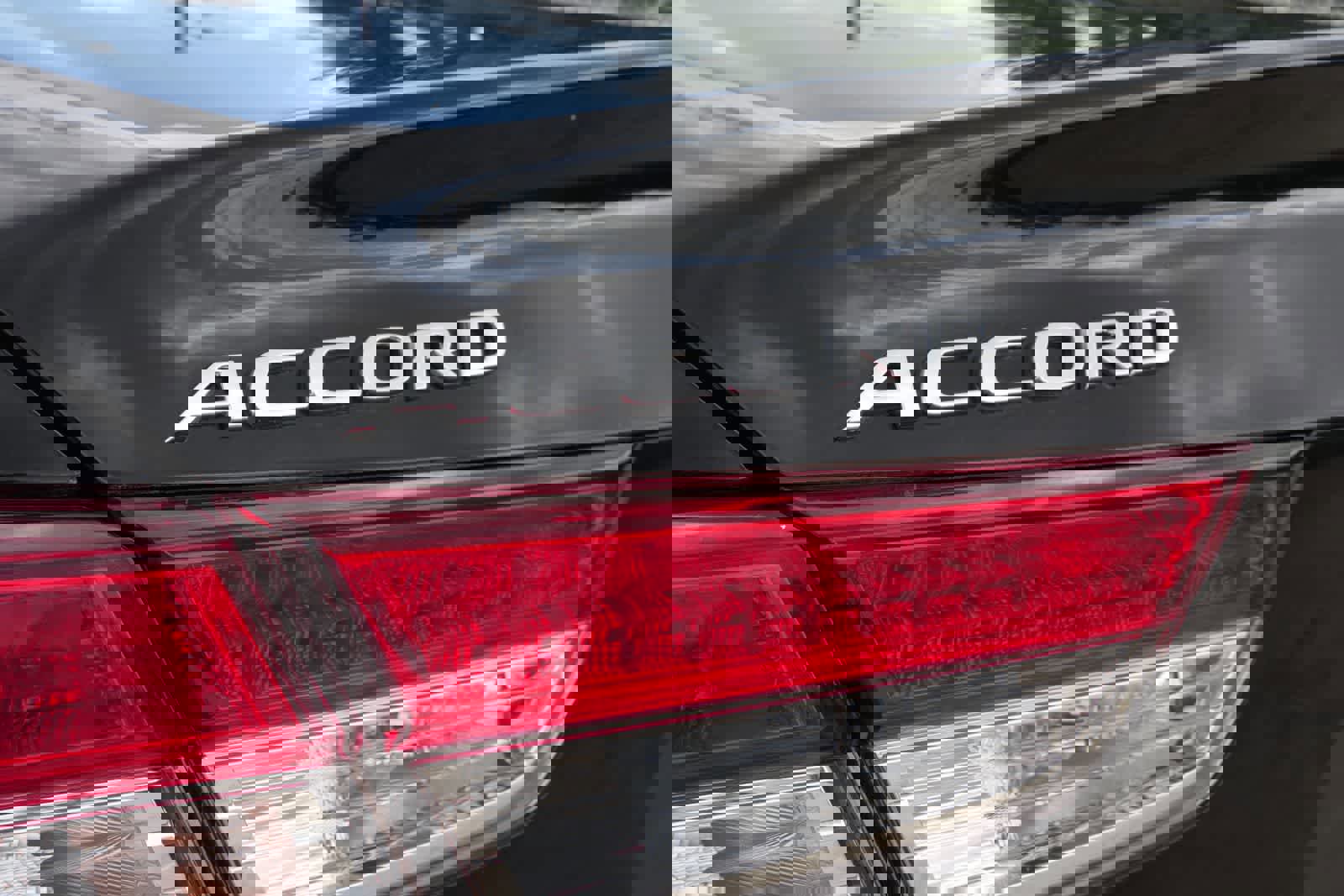 Used 2018 Honda Accord LX image 18