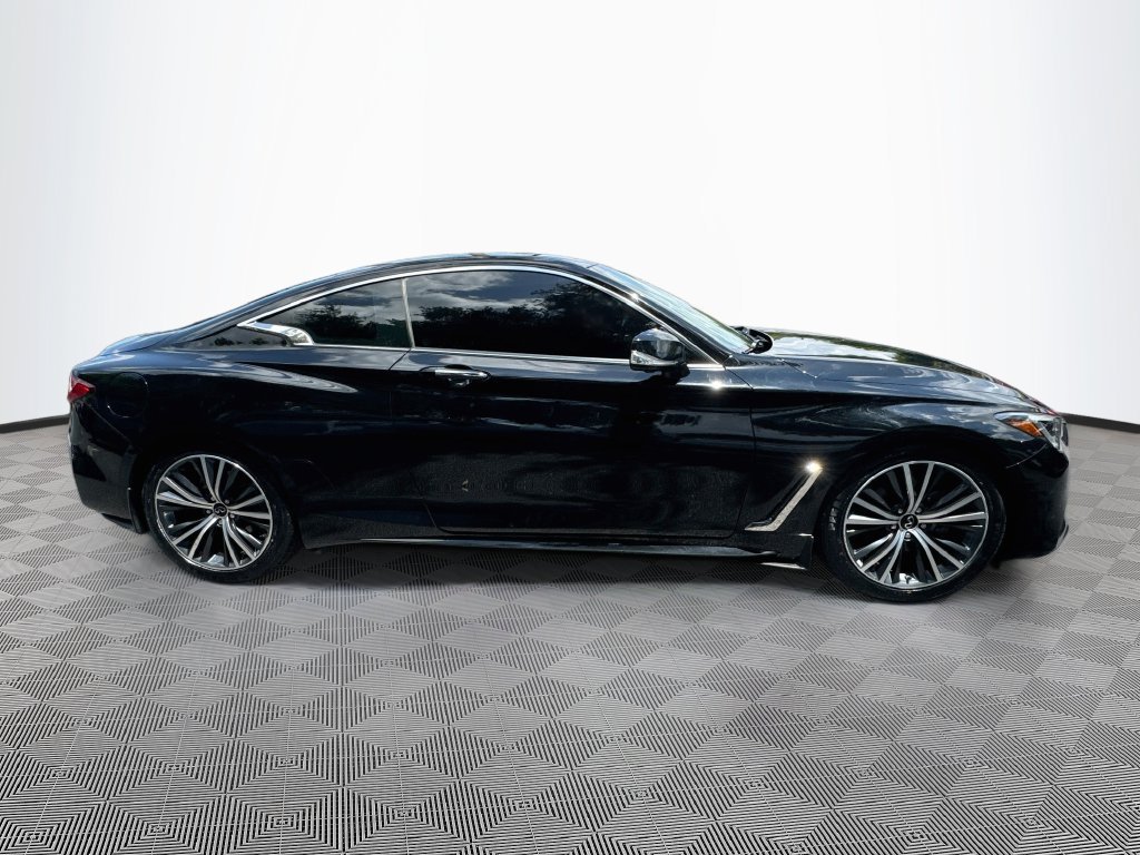 Used 2022 INFINITI Q60 3.0t Luxe w/ Cargo Package RWD image 5