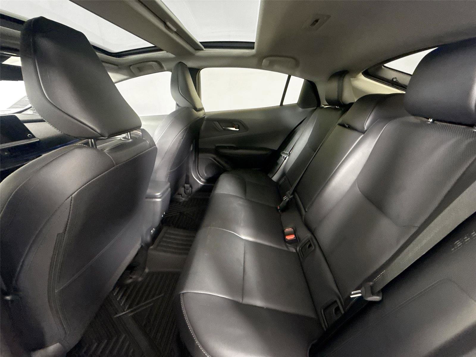 Used 2024 Toyota Prius Limited w/ Limited Premium Package image 34