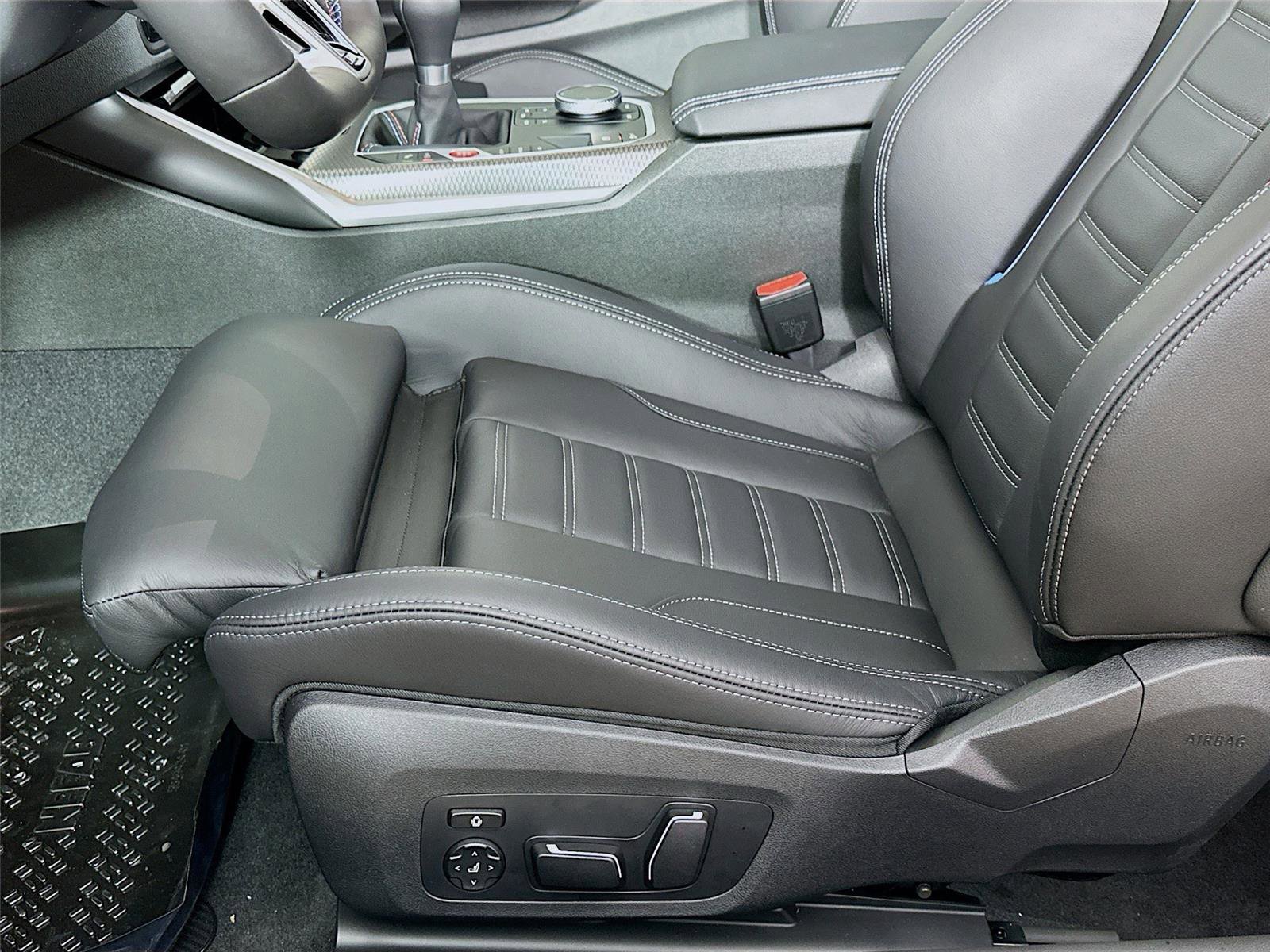 New 2025 BMW M2 w/ Lighting Package image 20