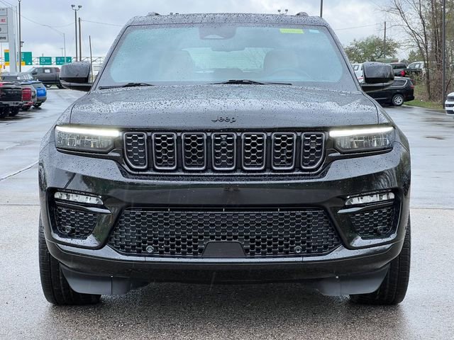 Used 2025 Jeep Grand Cherokee Summit AWD/4WD image 46