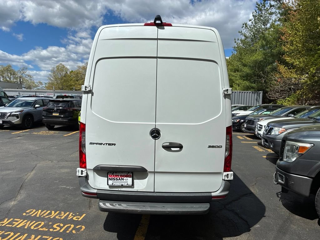 Used 2022 Mercedes-Benz Sprinter 3500 image 6