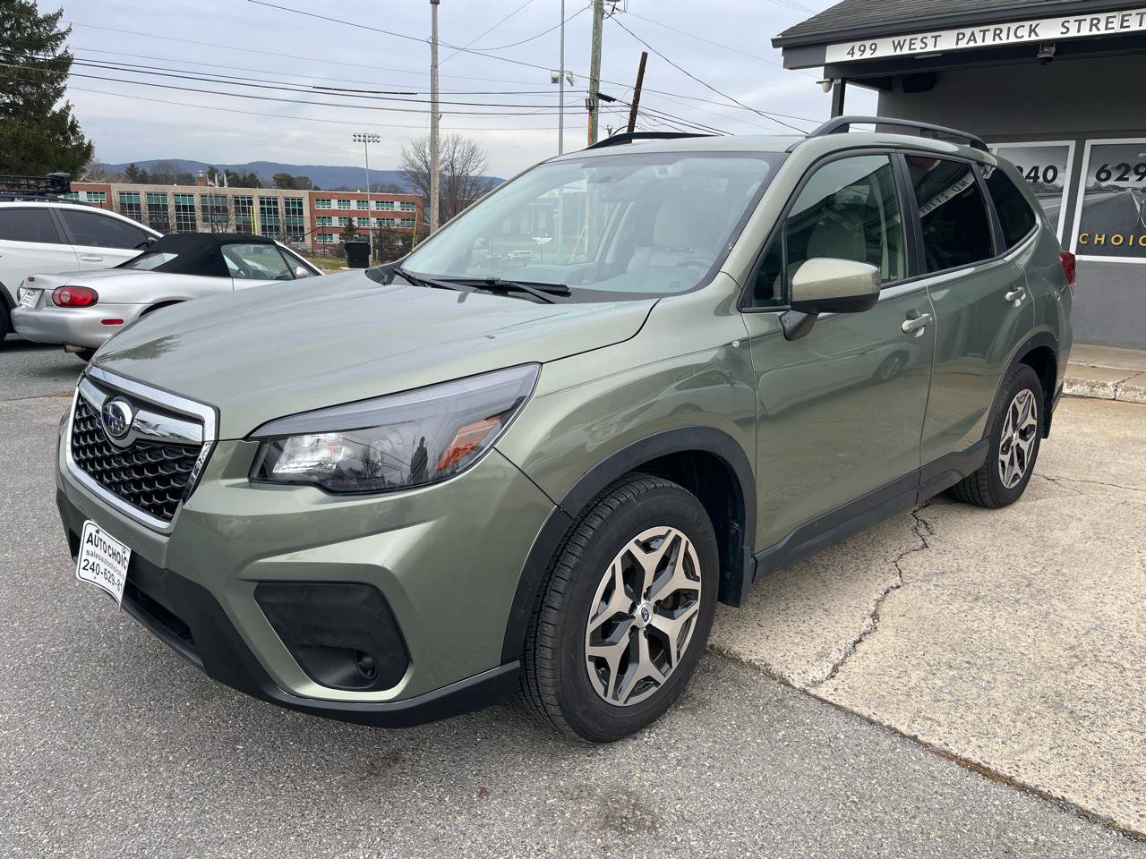 Used 2020 Subaru Forester Premium AWD/4WD image 7