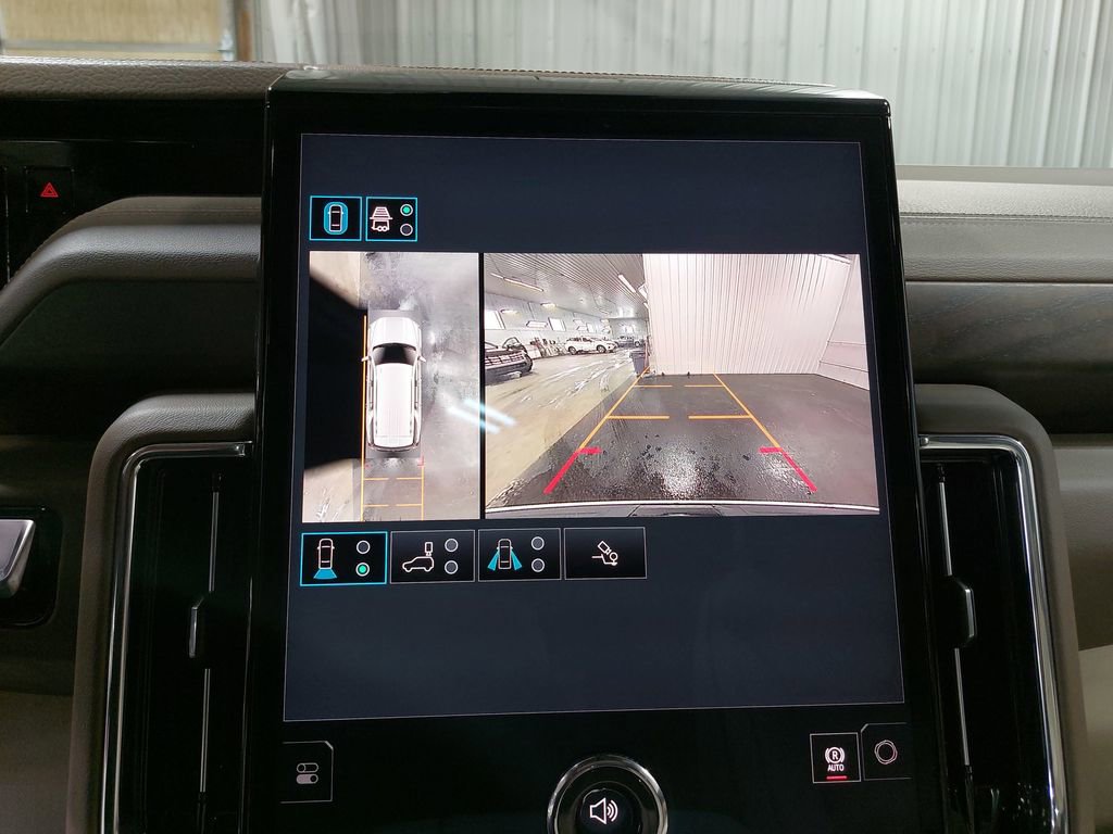 New 2026 GMC Yukon Denali w/ Advanced Technology Package image 25