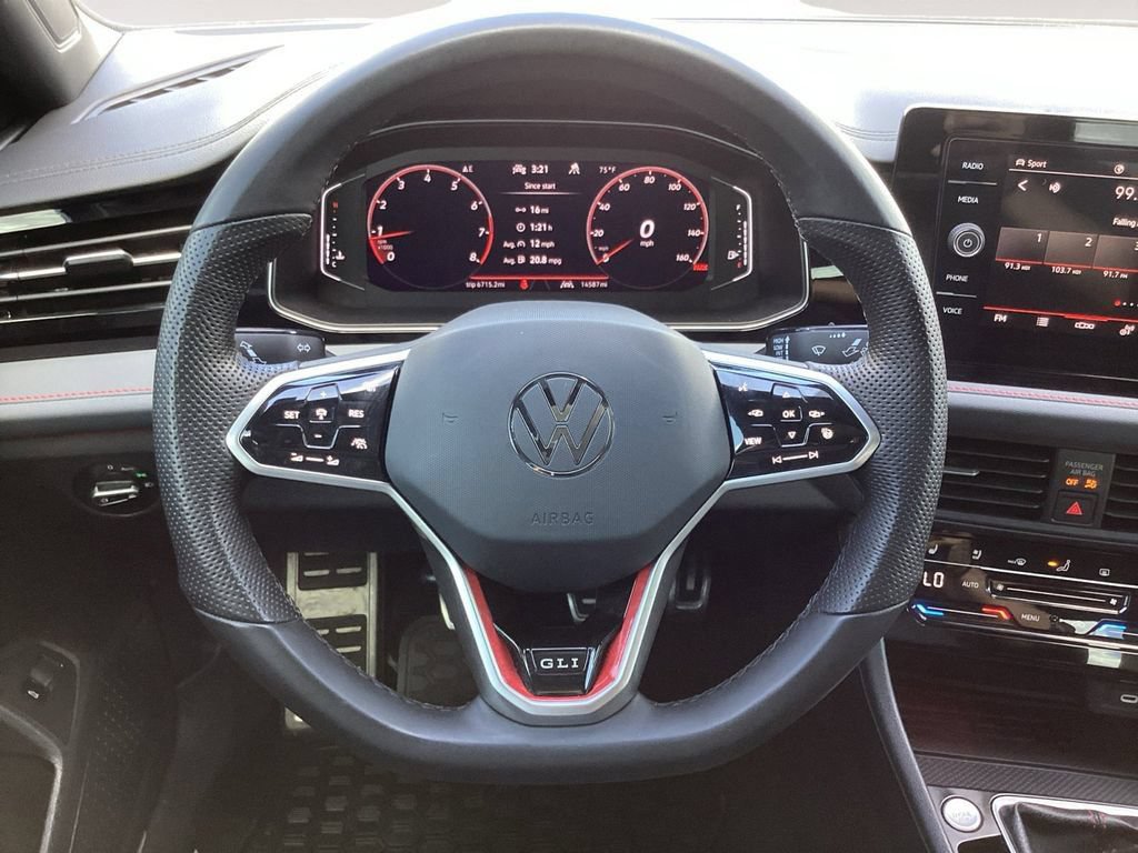 Used 2025 Volkswagen Jetta GLI Autobahn FWD image 15