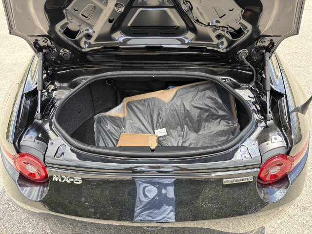 New 2026 MAZDA MX-5 Miata RF Grand Touring RWD image 25