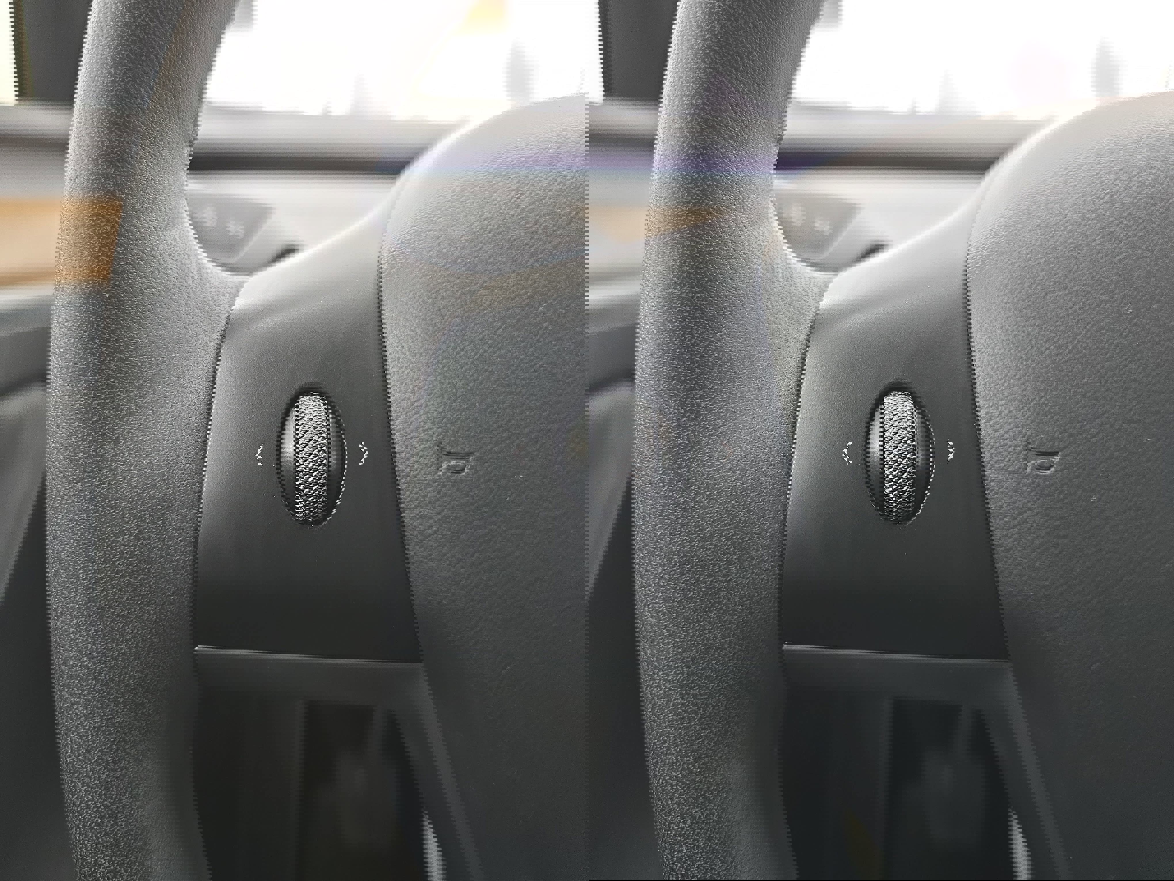 Used 2022 Tesla Model Y Long Range image 18