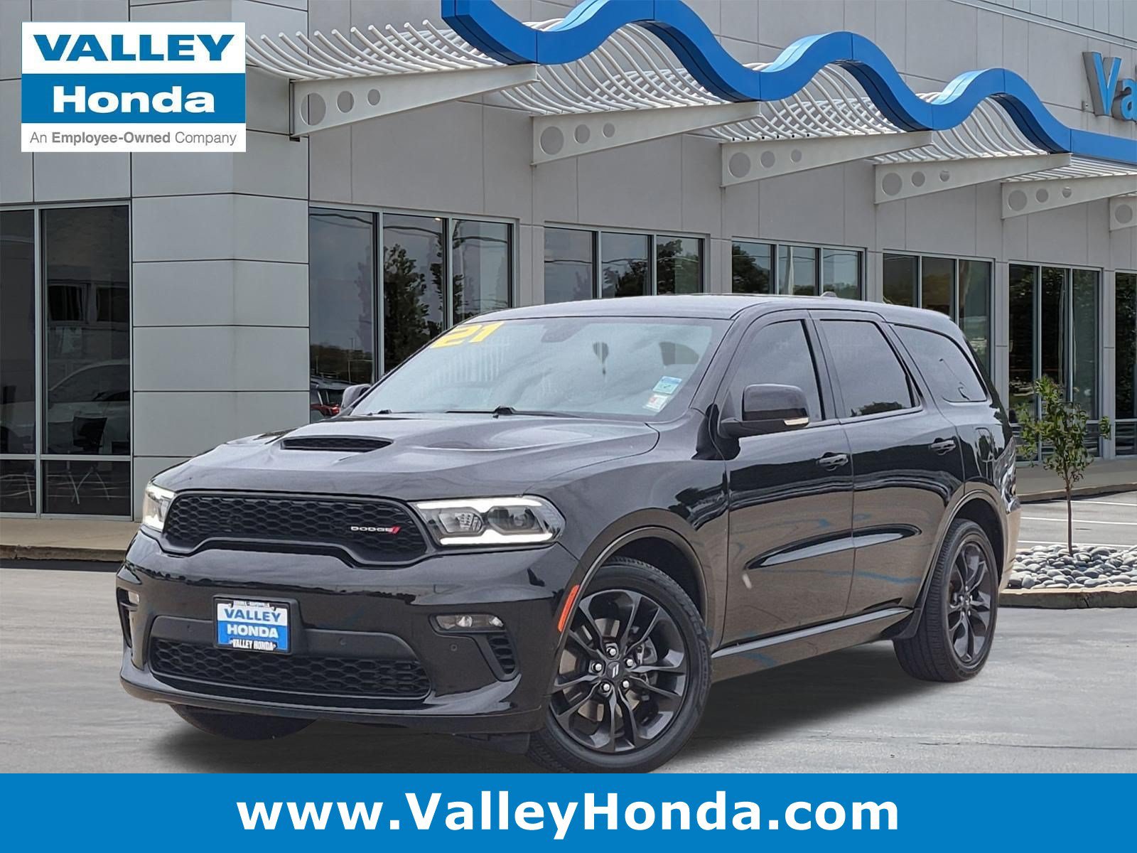 Used 2021 Dodge Durango R/T w/ Blacktop Package AWD/4WD image 1