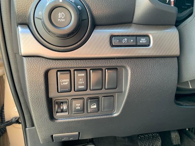 Used 2024 Nissan Titan PRO-4X w/ Off Road Protection Package image 20