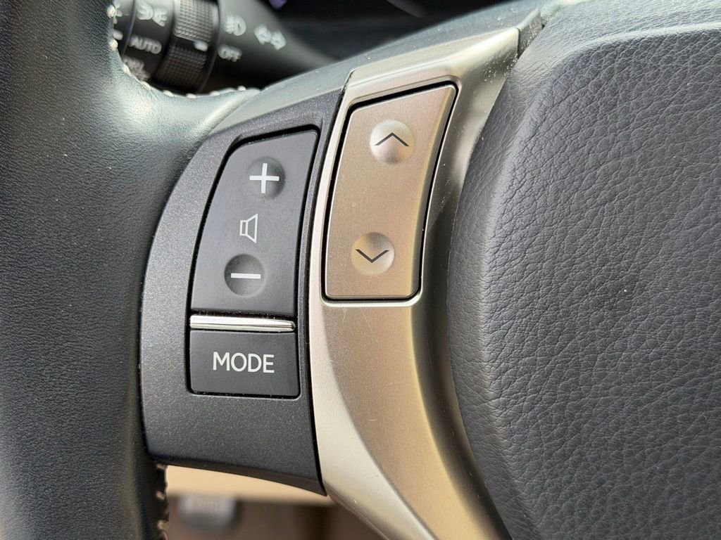 Used 2014 Lexus ES 350 w/ Premium Package FWD image 14